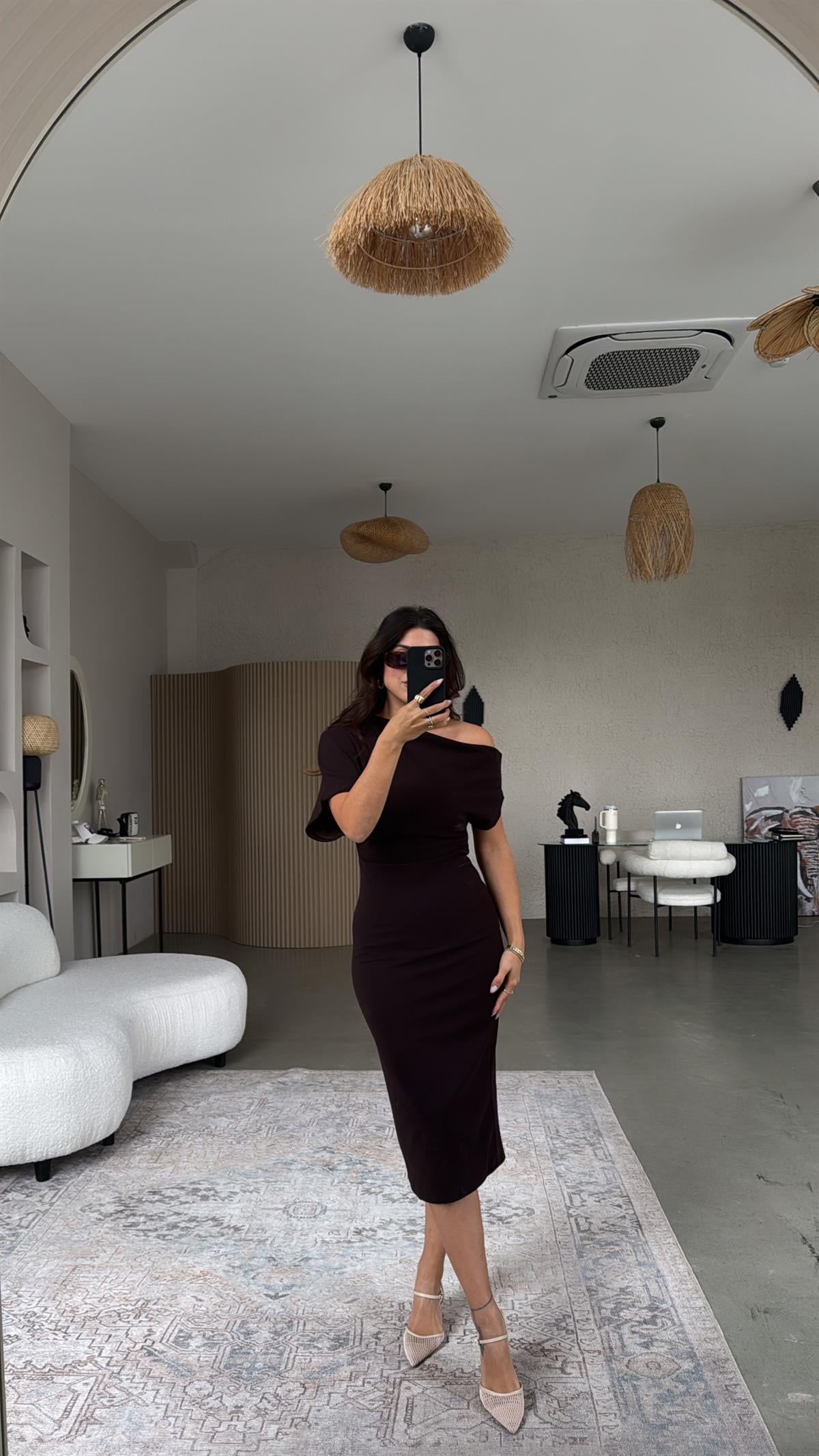 Kahverengi Krep Zr Model Omzu Açık Elbise