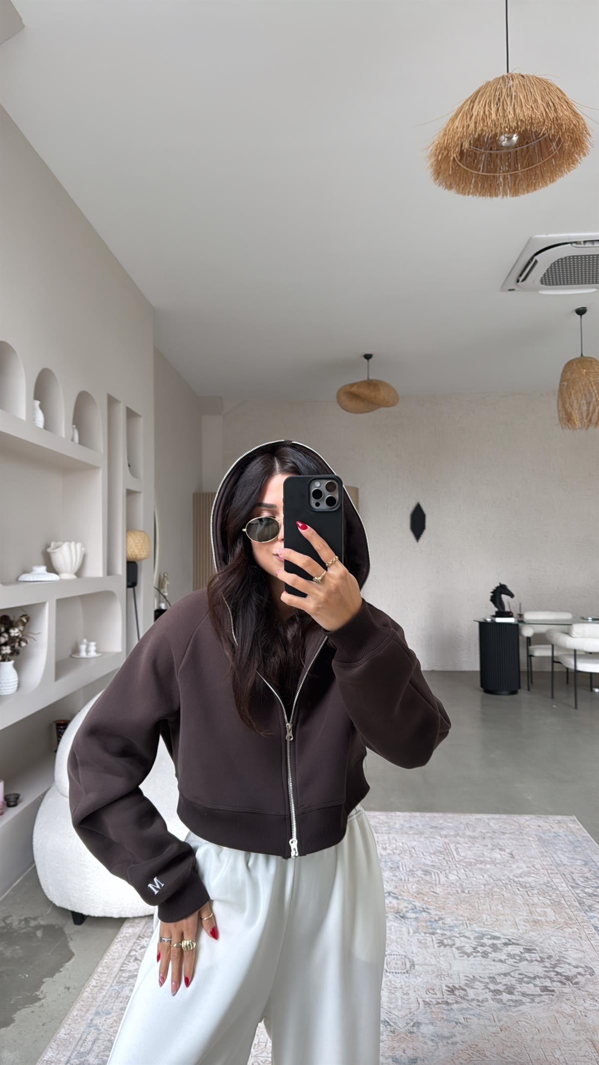 Kahverengi M Nakış Üç İplik Şardonlu Hoodie