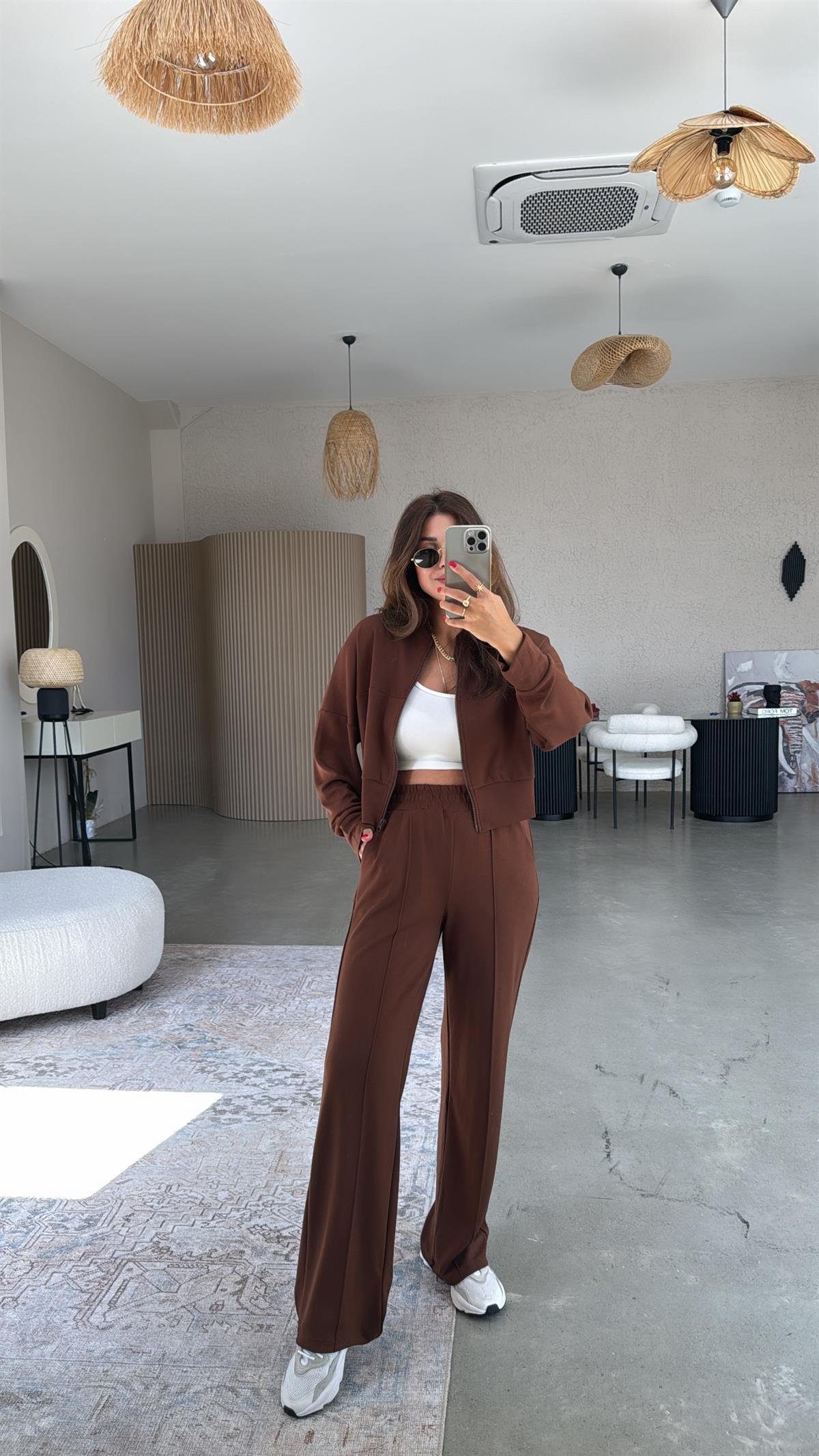 Kahverengi Modal Fermuarlı Ceketli Takım