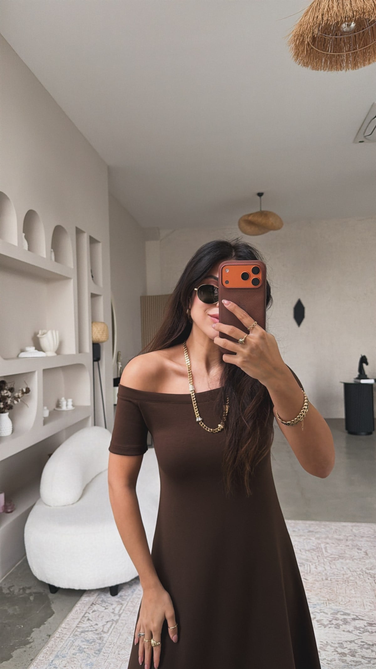 Kahverengi Modal Omzu Açık ZR Model Elbise