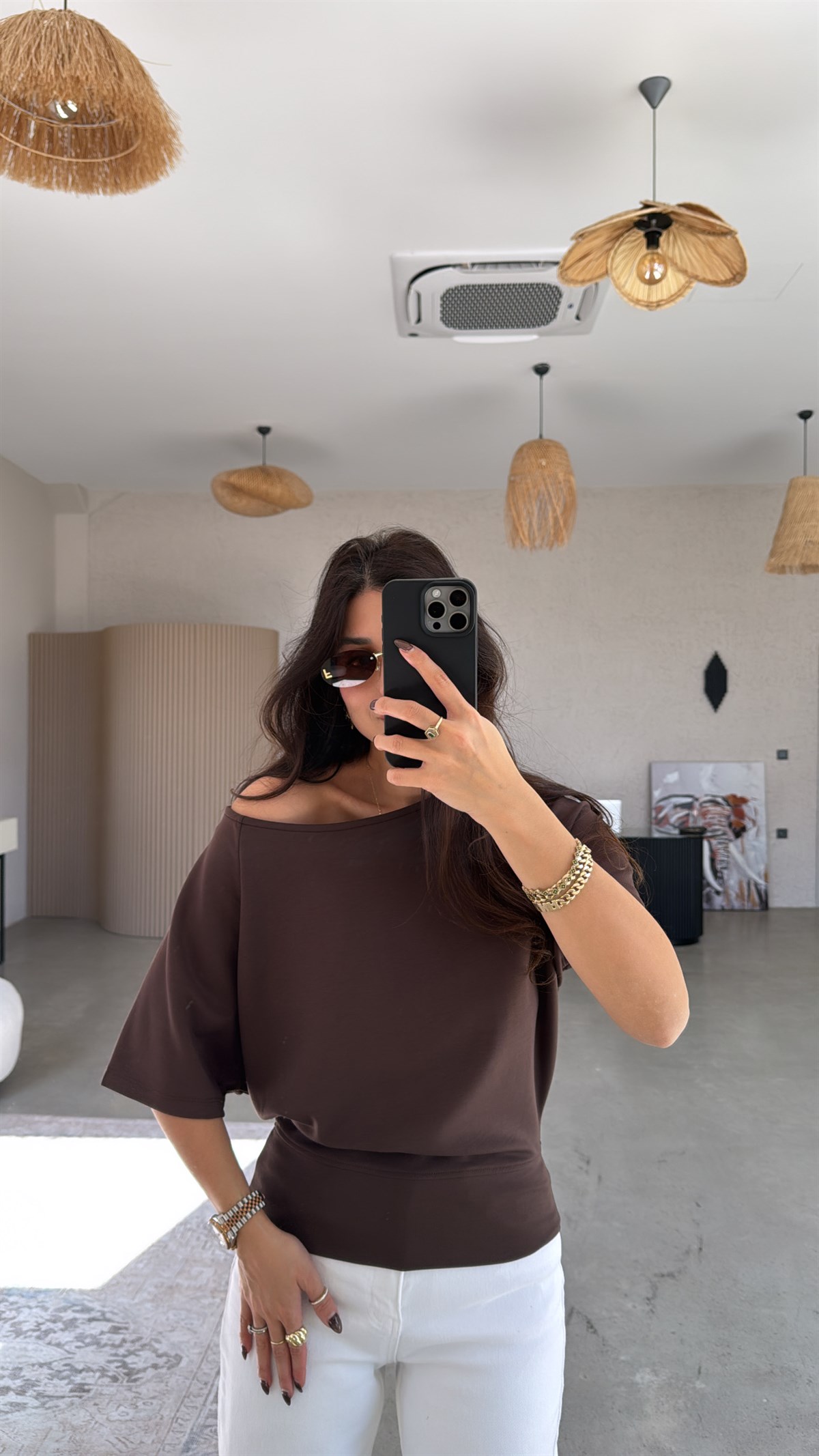 Kahverengi Omzu Açık Kısa Kollu Modal Bluz