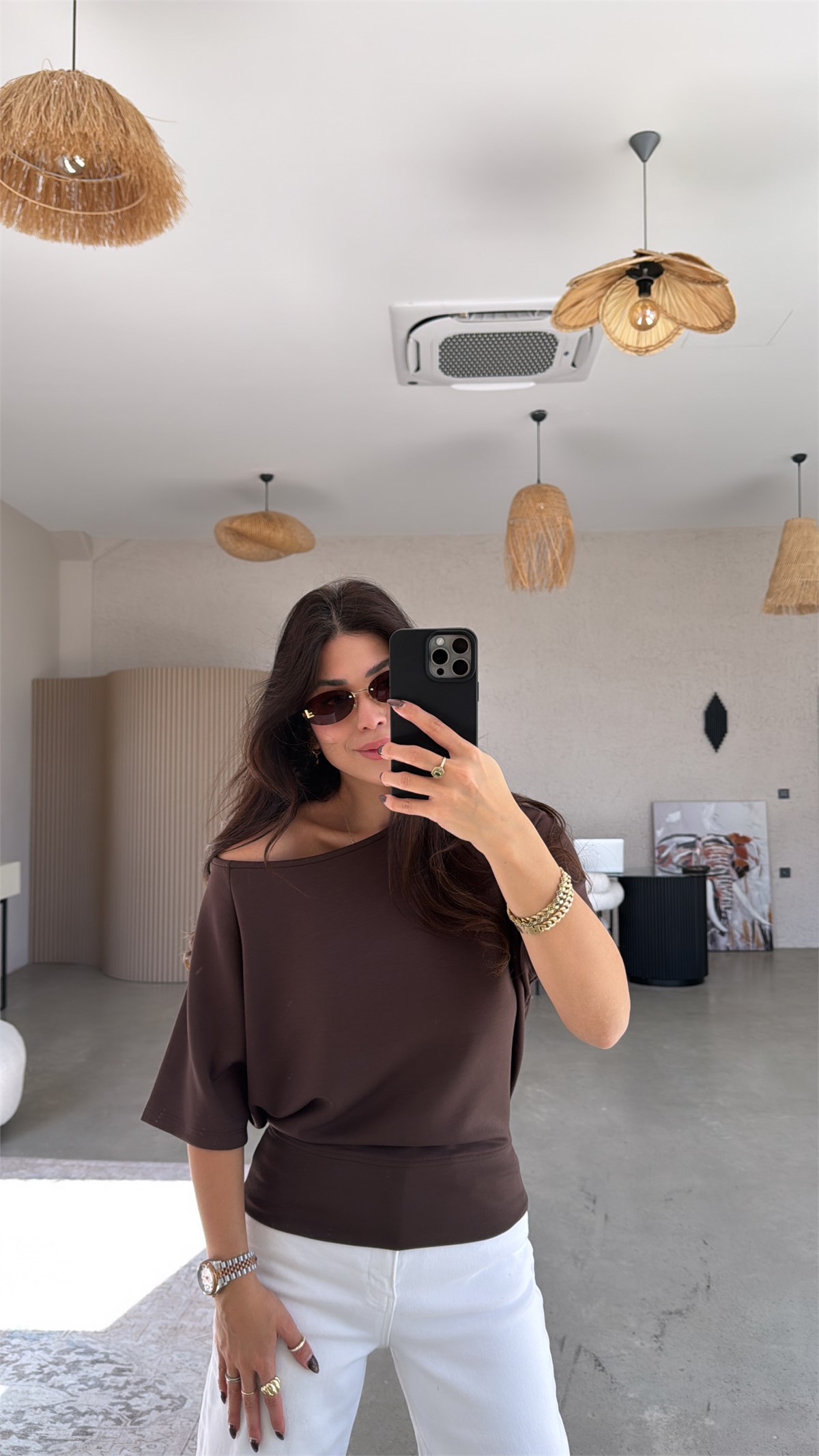 Kahverengi Omzu Açık Kısa Kollu Modal Bluz