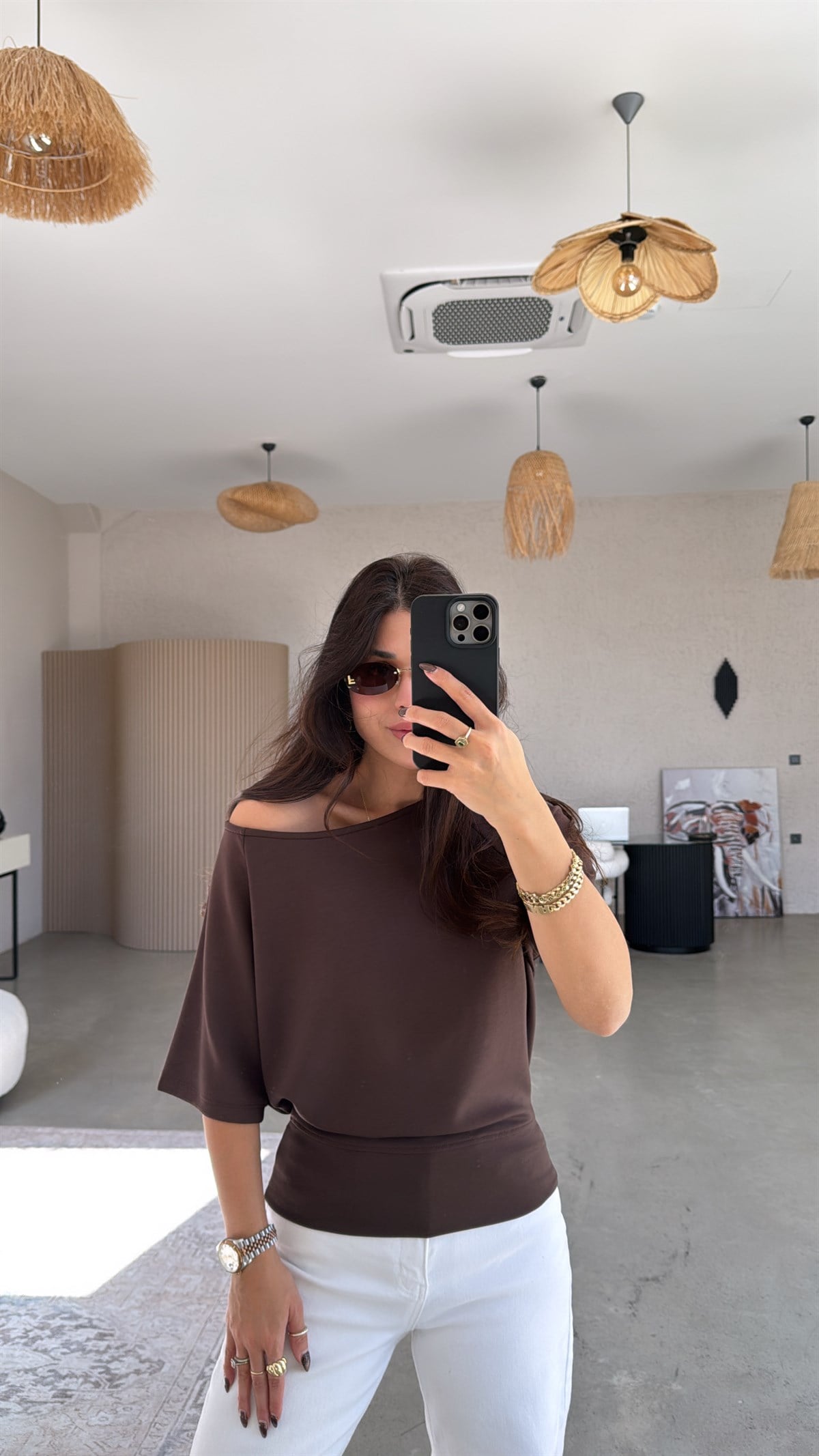 Kahverengi Omzu Açık Kısa Kollu Modal Bluz