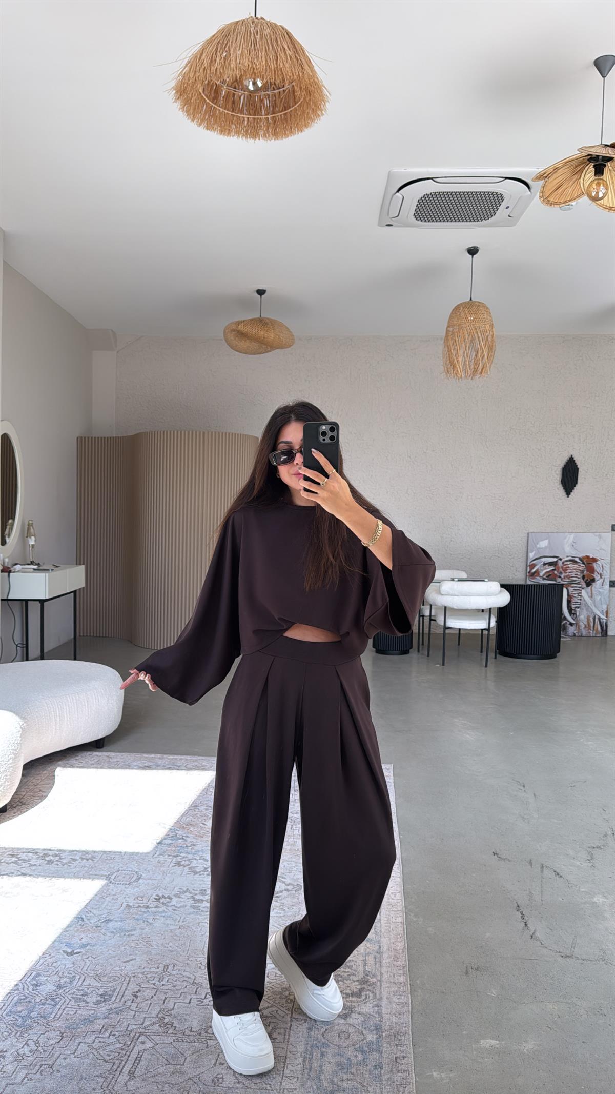 Kahverengi Ön Pile Detaylı Oys Model Takım