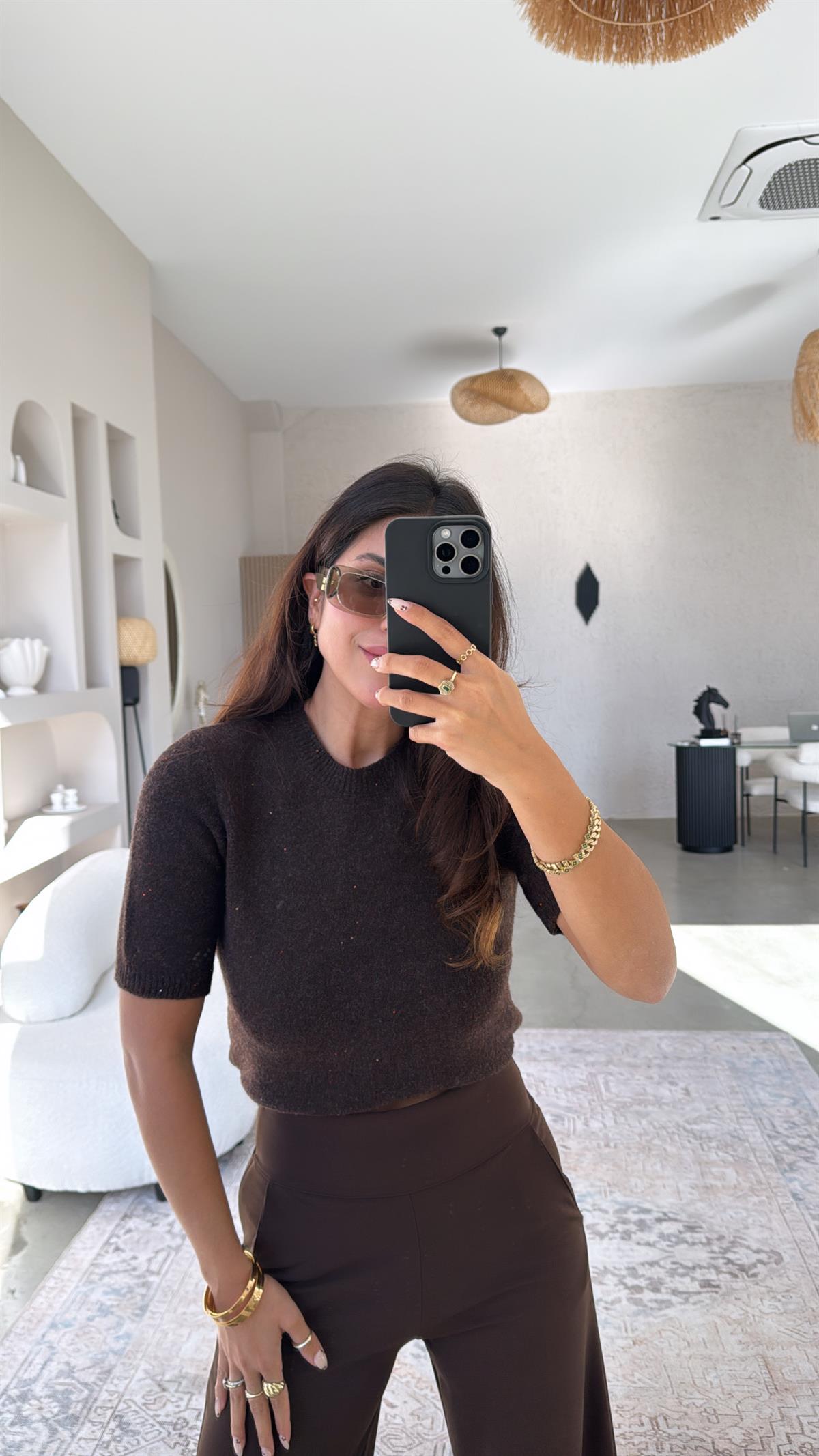 Kahverengi Payet Yansımalı Yumuşak Kısa Kol Triko Bluz