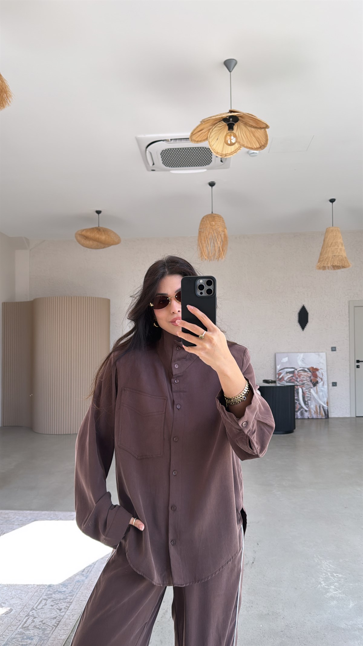 Kahverengi Premium Şerit Detaylı İpek Dokulu Takım