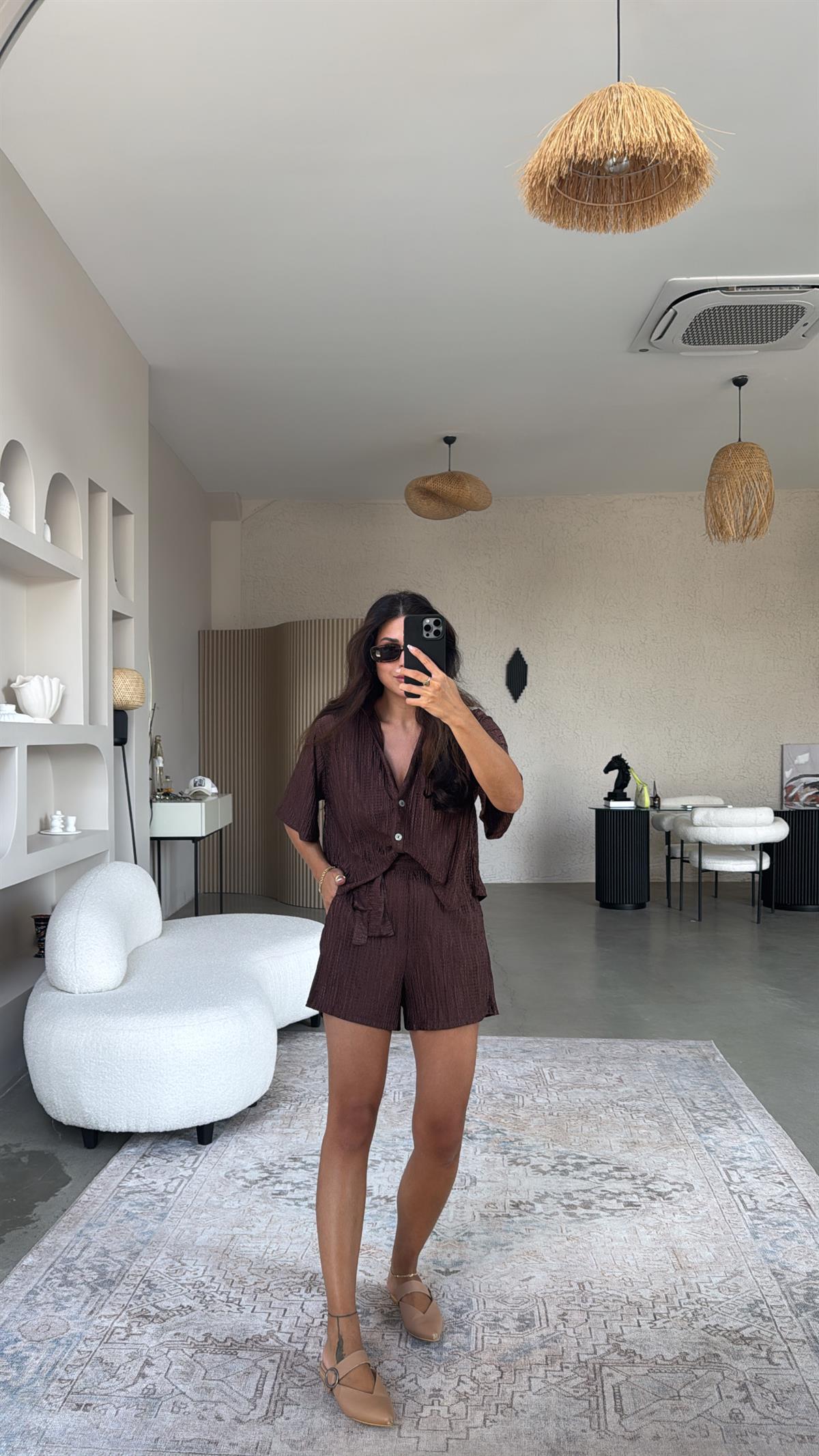 Kahverengi Şort Gömlek Tiril Bürümcük Takım