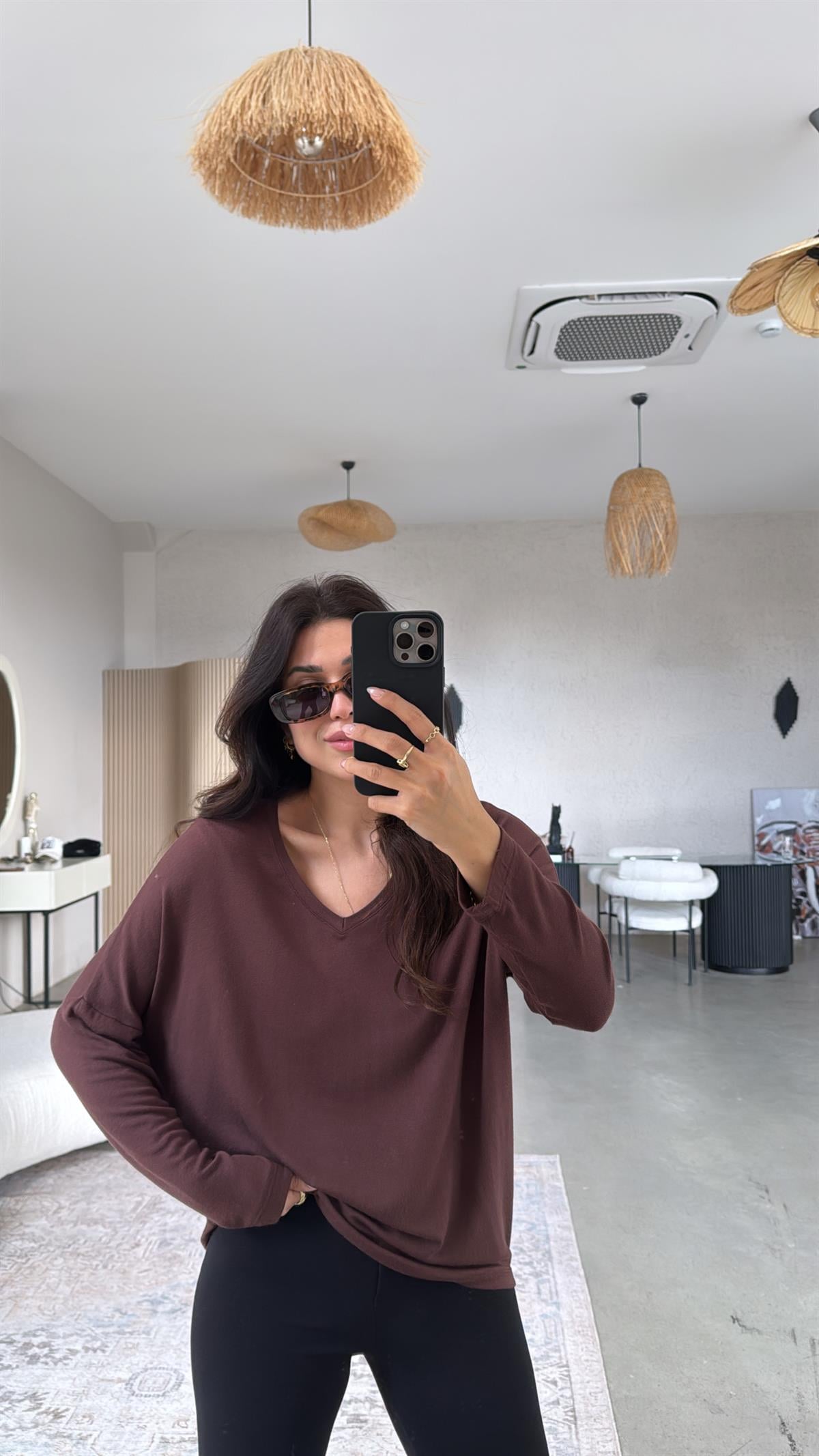 Kahverengi V Yaka Basic İnce Triko Bluz