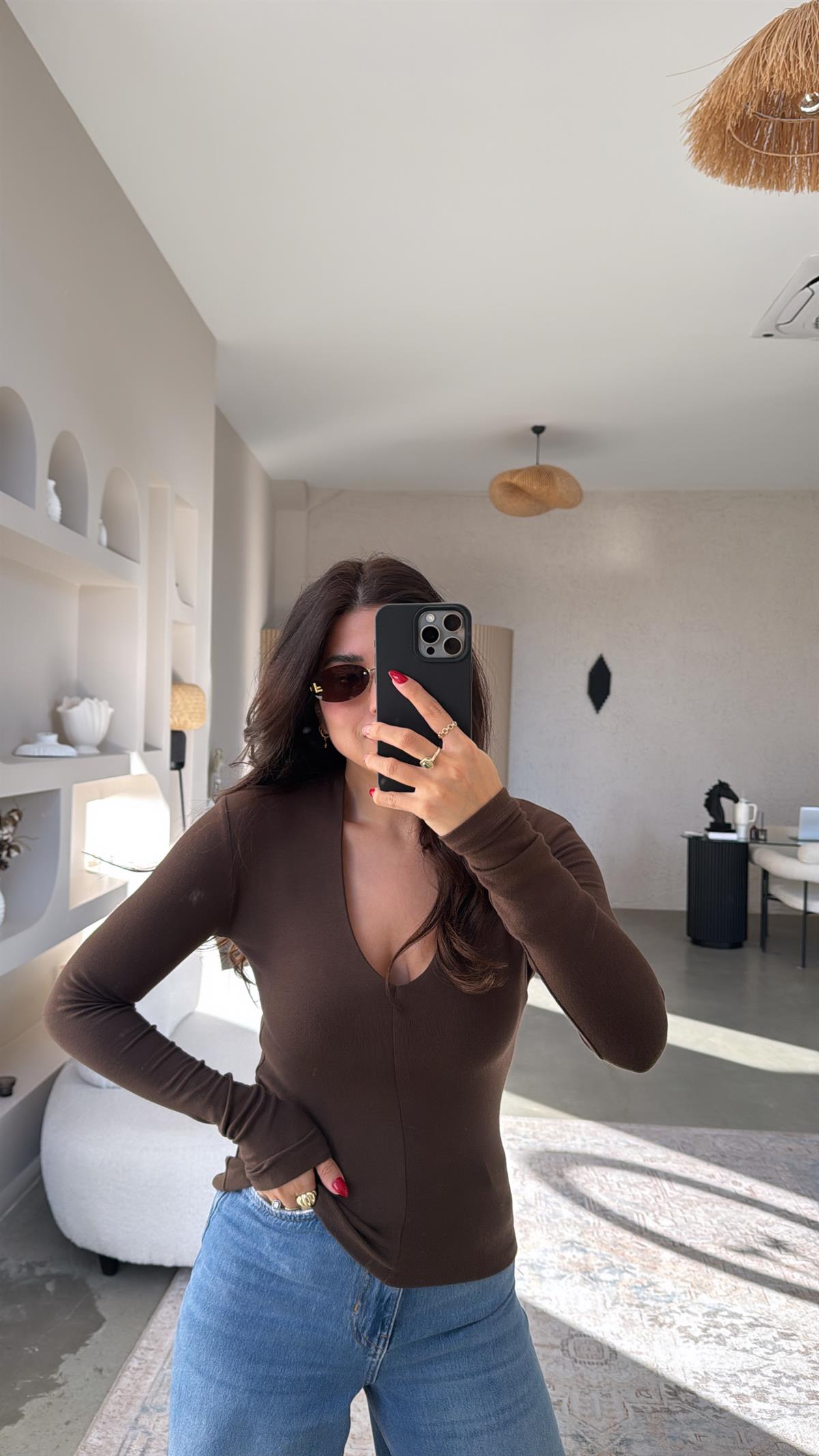 Kahverengi V Yaka Yarım Astarlı İthal Kumaş Bluz