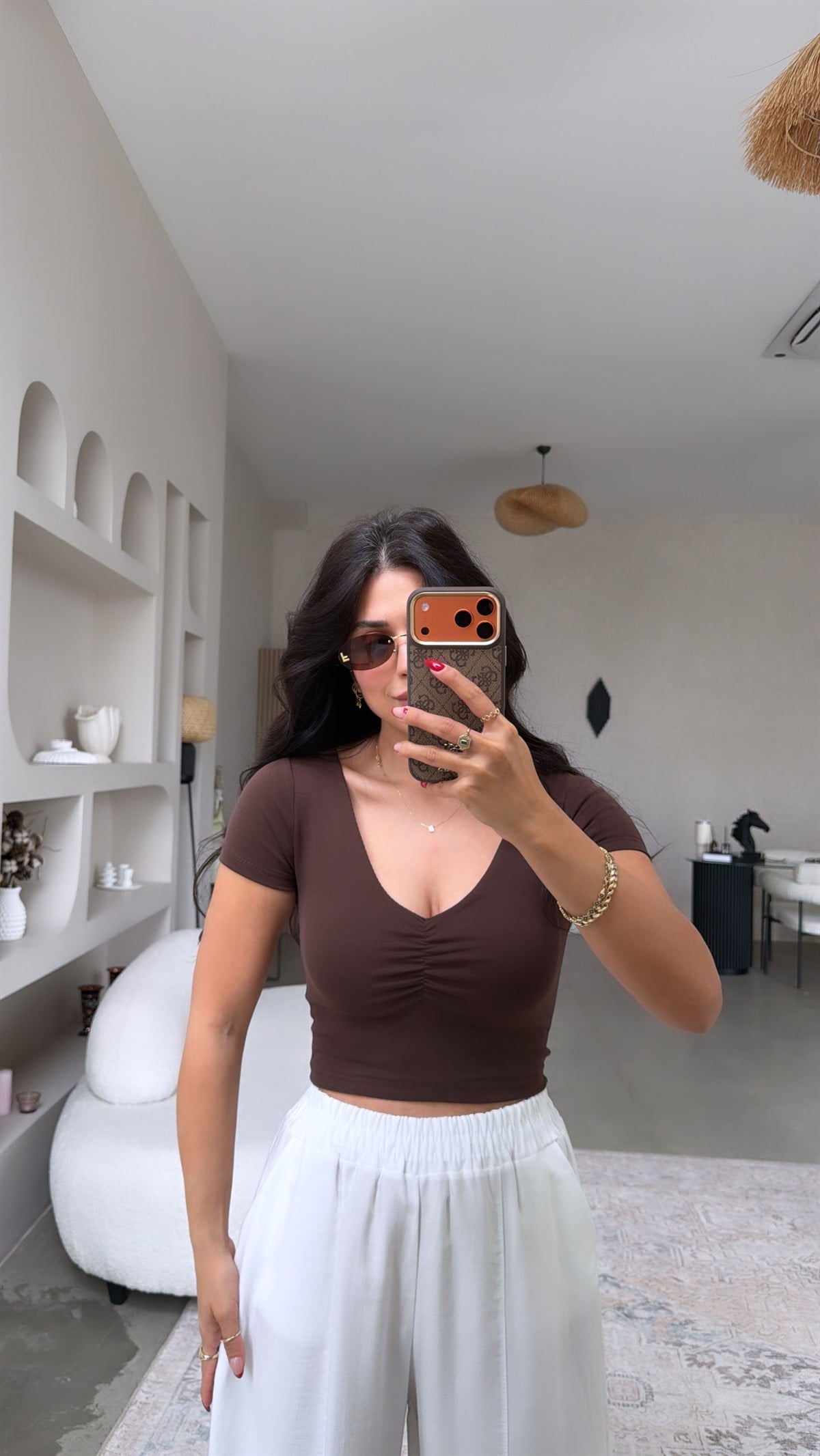 Kahverengi V Yakası Büzgülü Crop Pamuk Tshirt