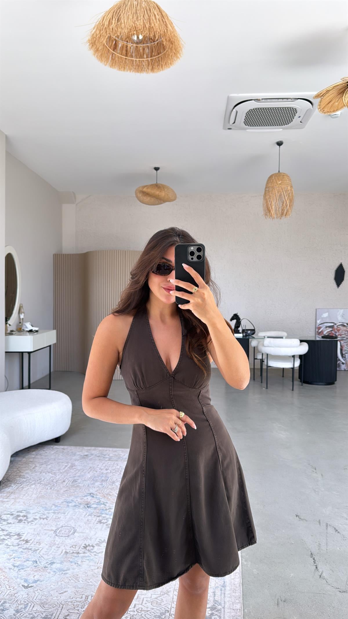 Kahverengi Yıkamalı Denim Boyundan Bağlamalı Elbise