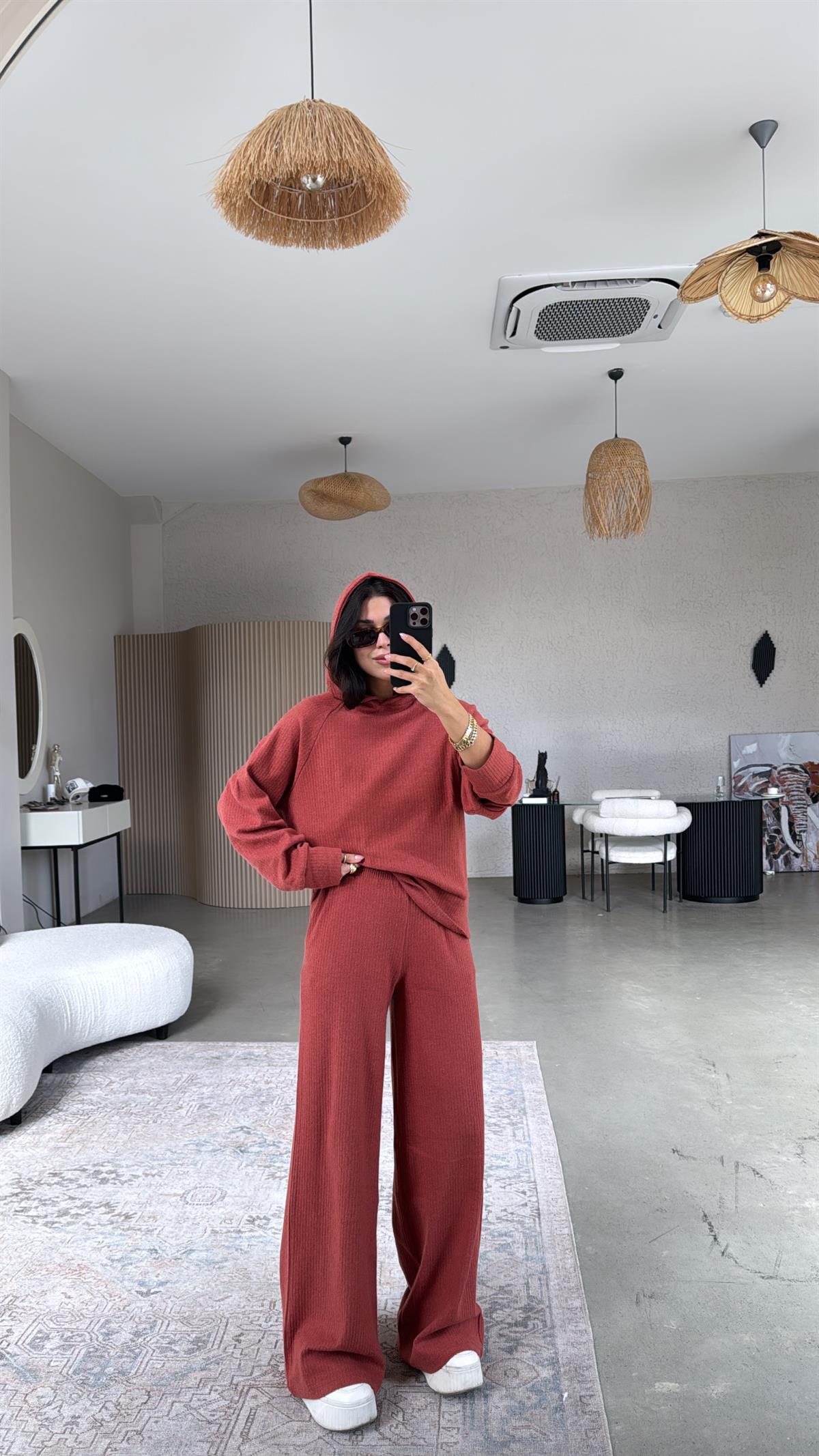 Kiremit Fitilli Kapüşonlu Yumuşak Dokulu Takım