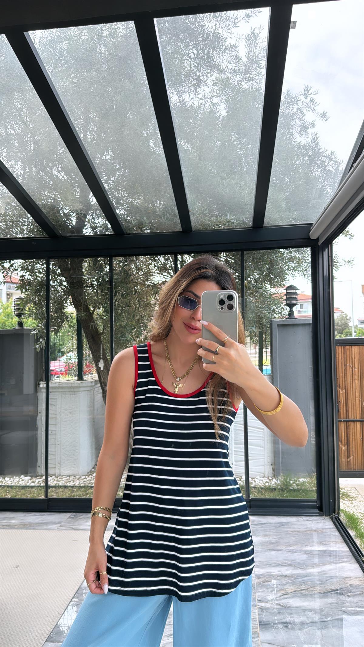 Kırmızı Biyeli Çizgili Kalın Askı Salaş Atlet