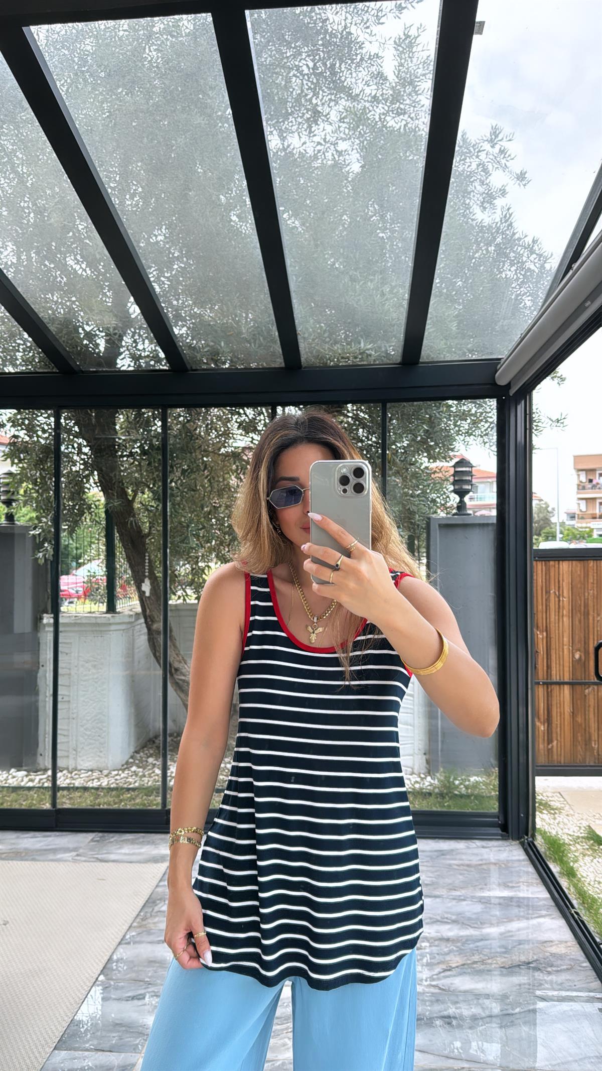 Kırmızı Biyeli Çizgili Kalın Askı Salaş Atlet