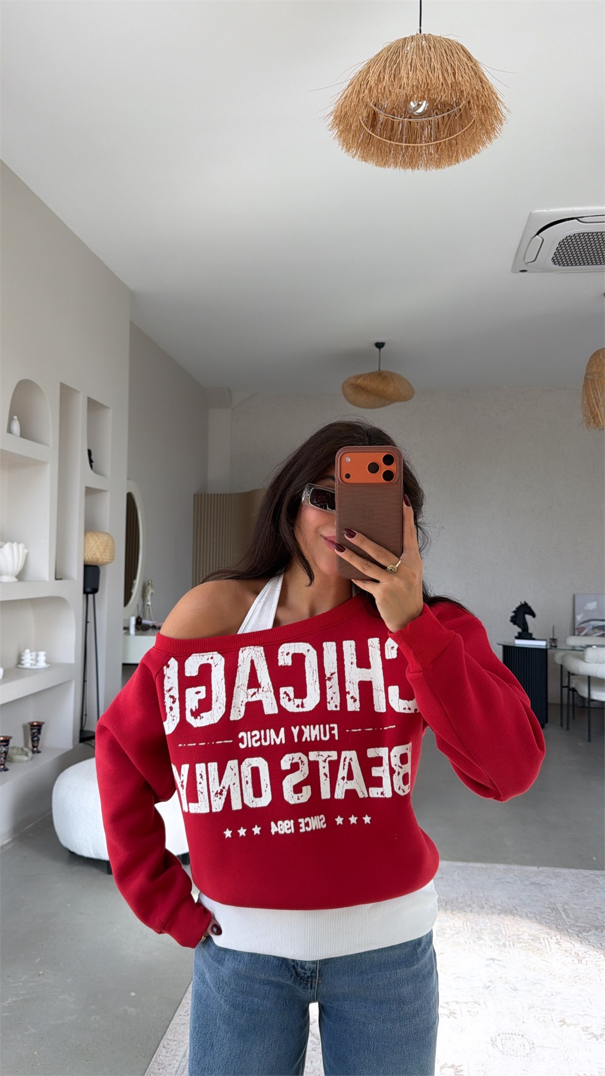 Kırmızı Boyundan Atlet Detaylı Chicago Tarz Sweatshirt