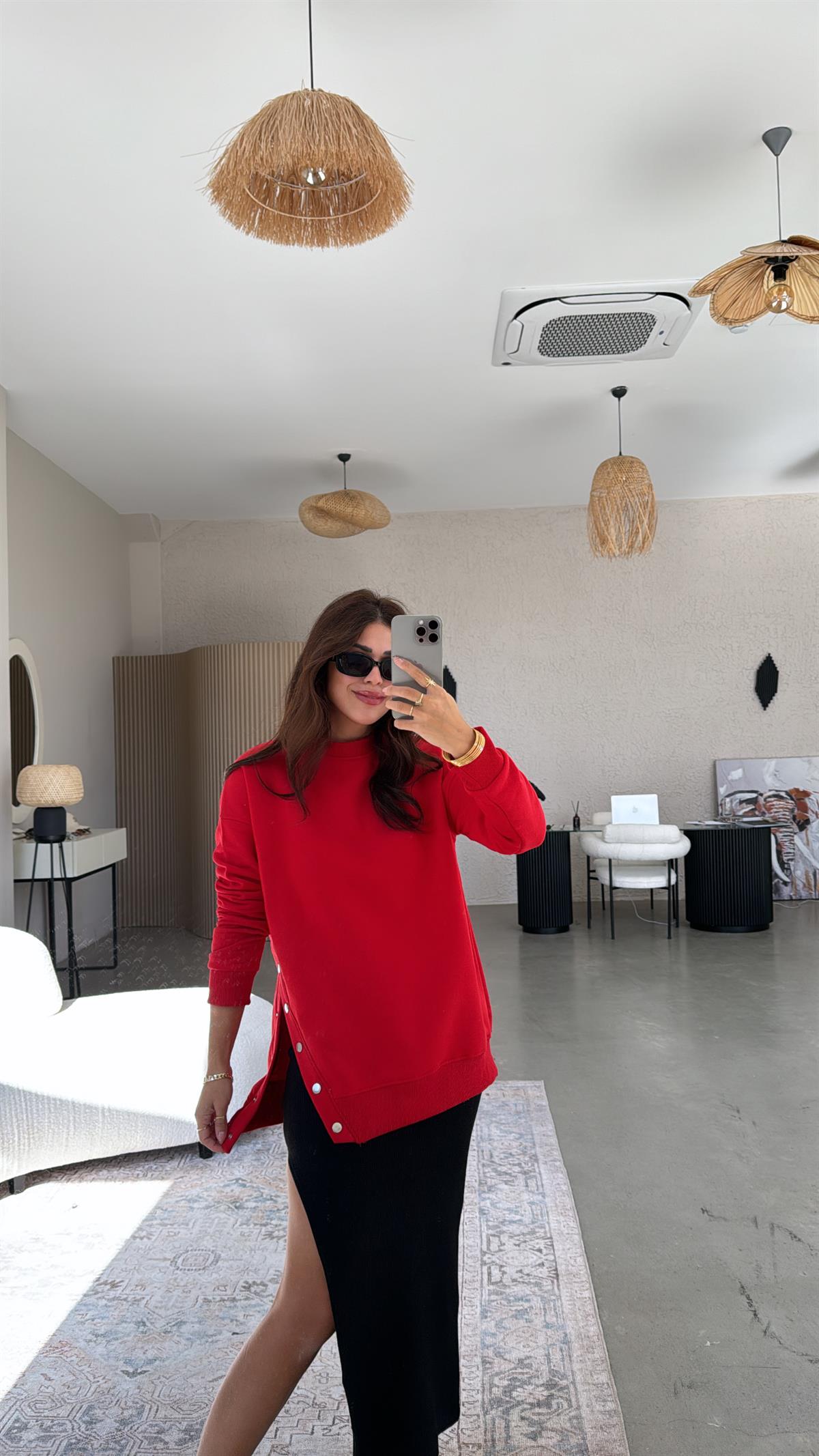 Kırmızı Çıtçıt Detaylı Sweatshirt