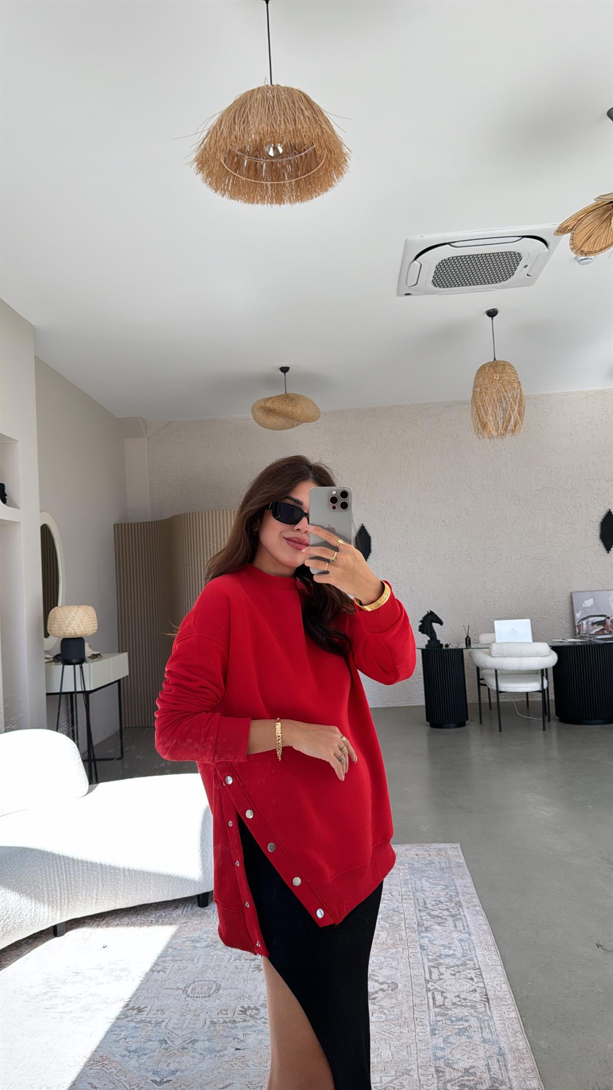 Kırmızı Çıtçıt Detaylı Sweatshirt