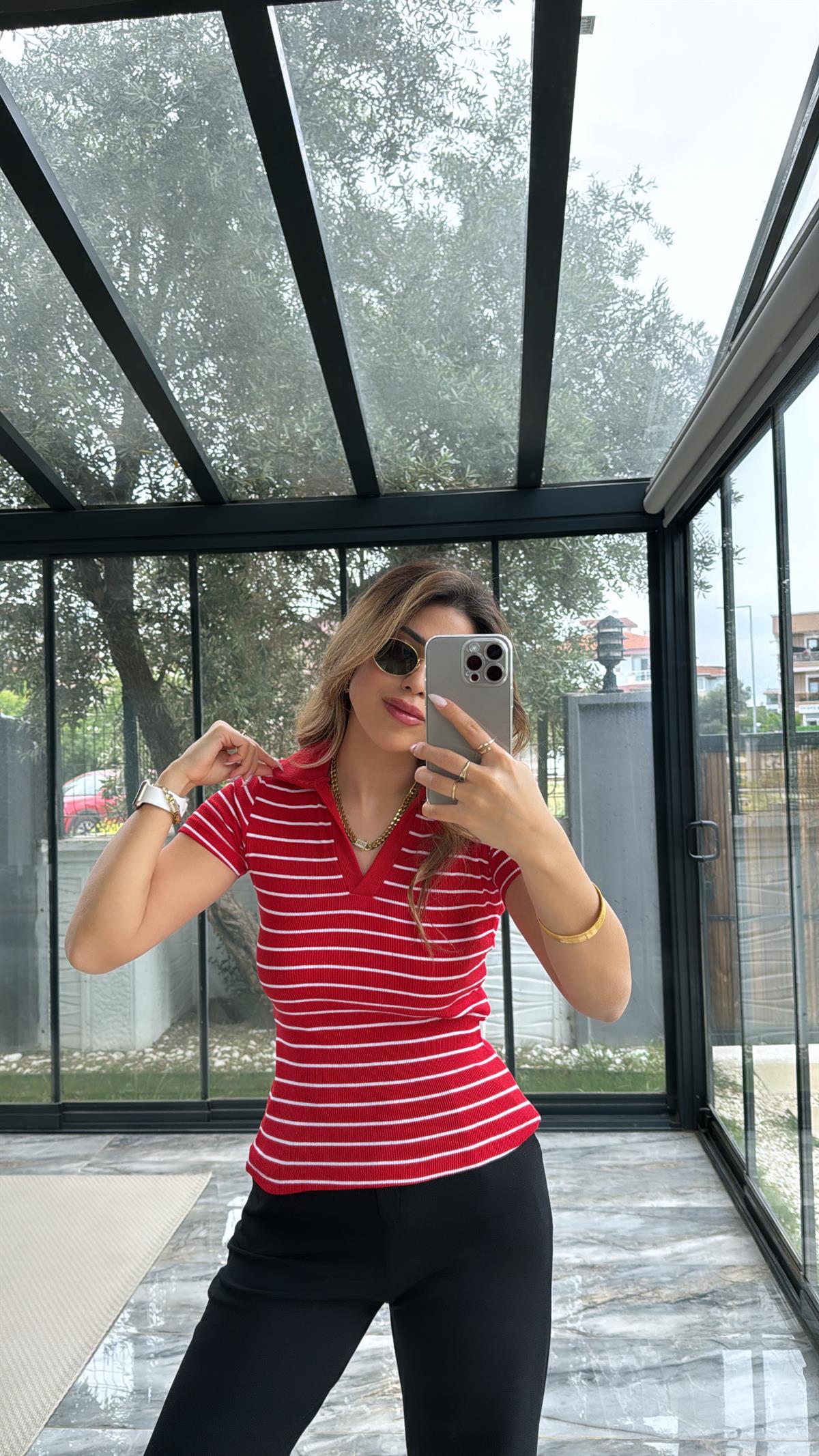 Kırmızı Çizgili Yakalı Ribana Tshirt