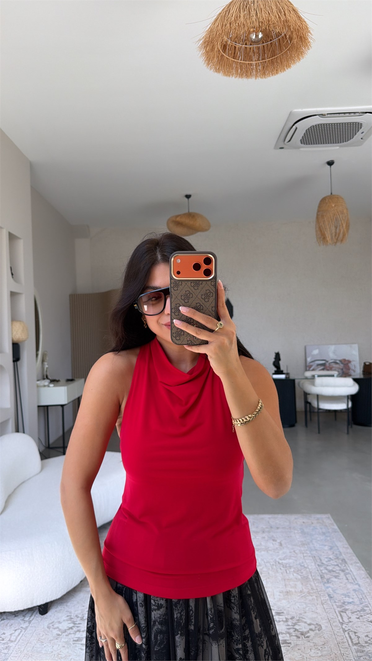 Kırmızı Degaje Ense Düğmeli Bluz