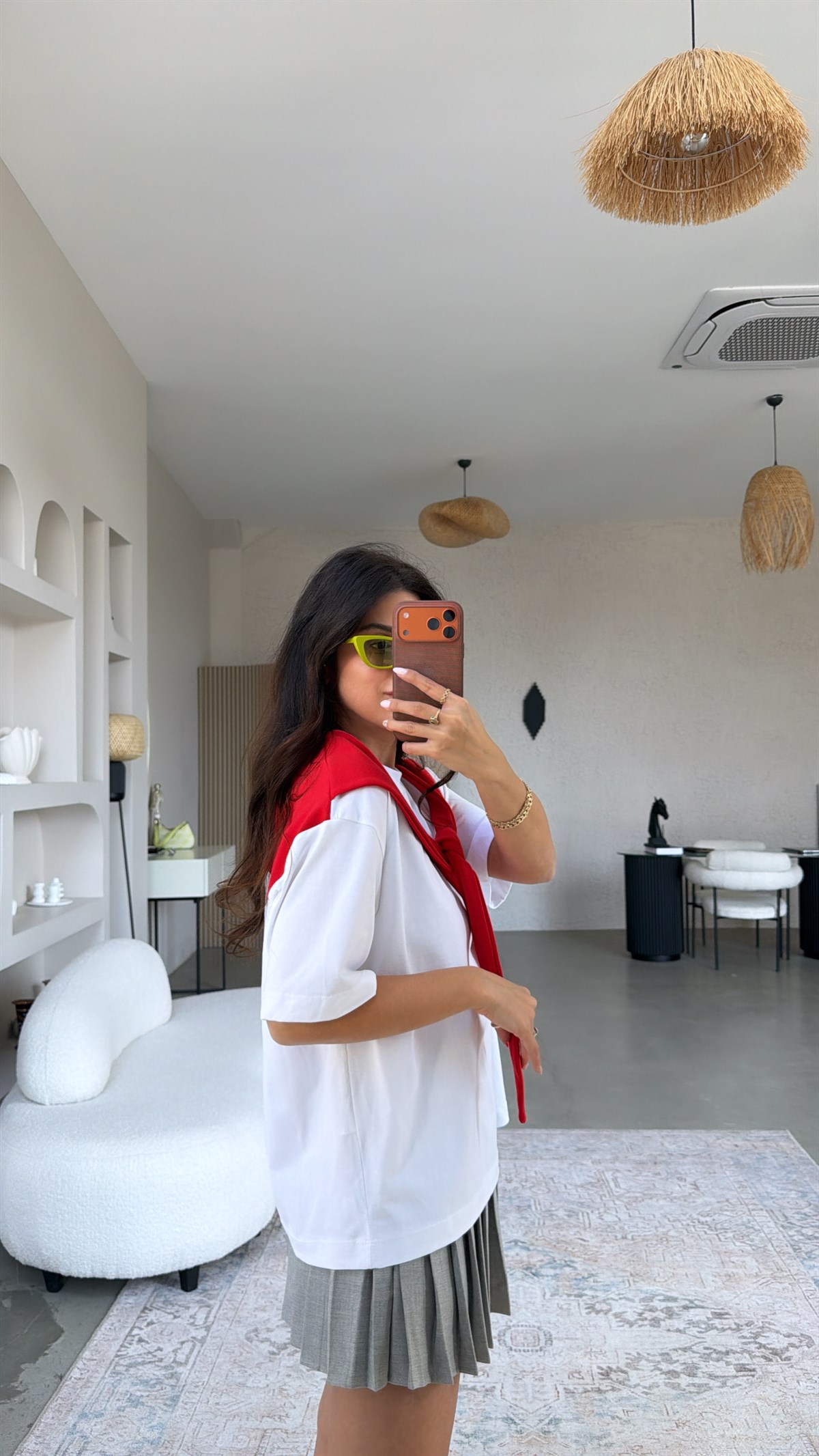 Kırmızı Fular Detaylı Pamuk Tshirt