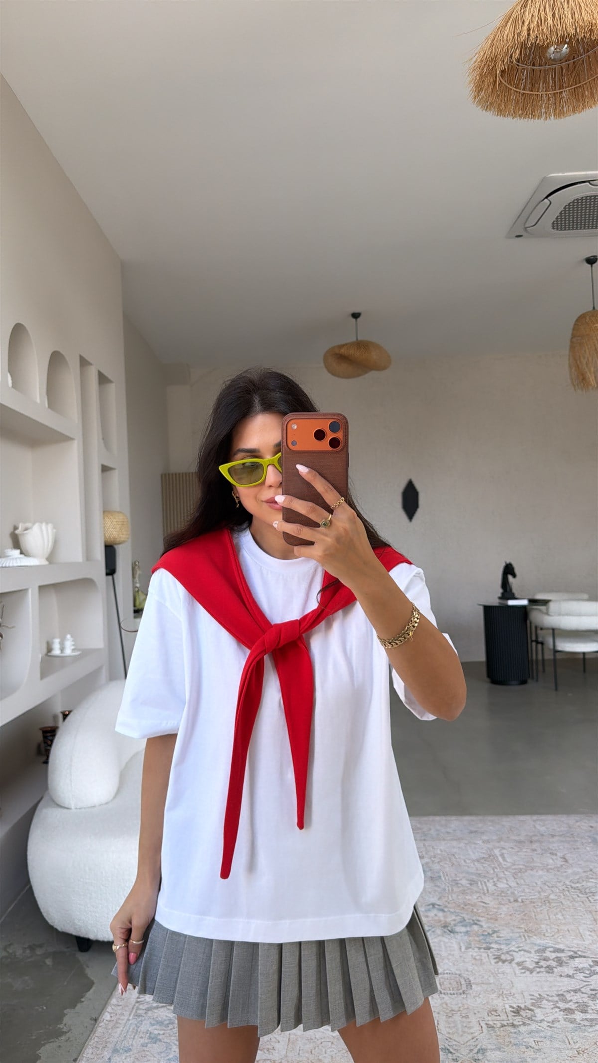 Kırmızı Fular Detaylı Pamuk Tshirt