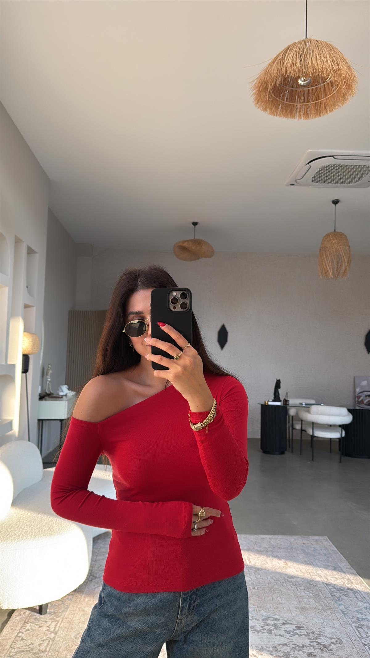 Kırmızı İthal Modal Kumaş Omzu Açık Bluz