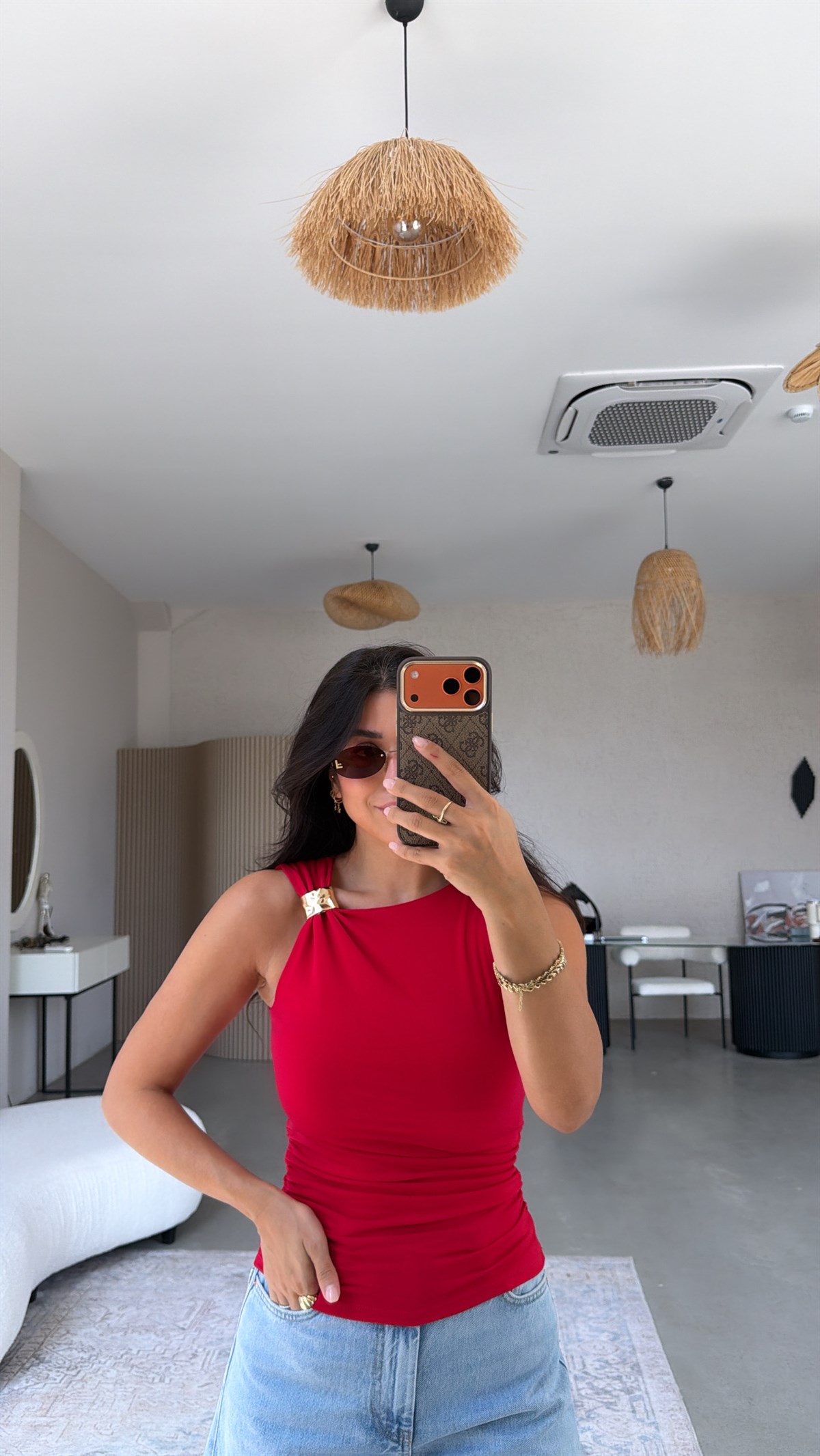Kırmızı Omuz Aksesuarlı Polyamid Bluz