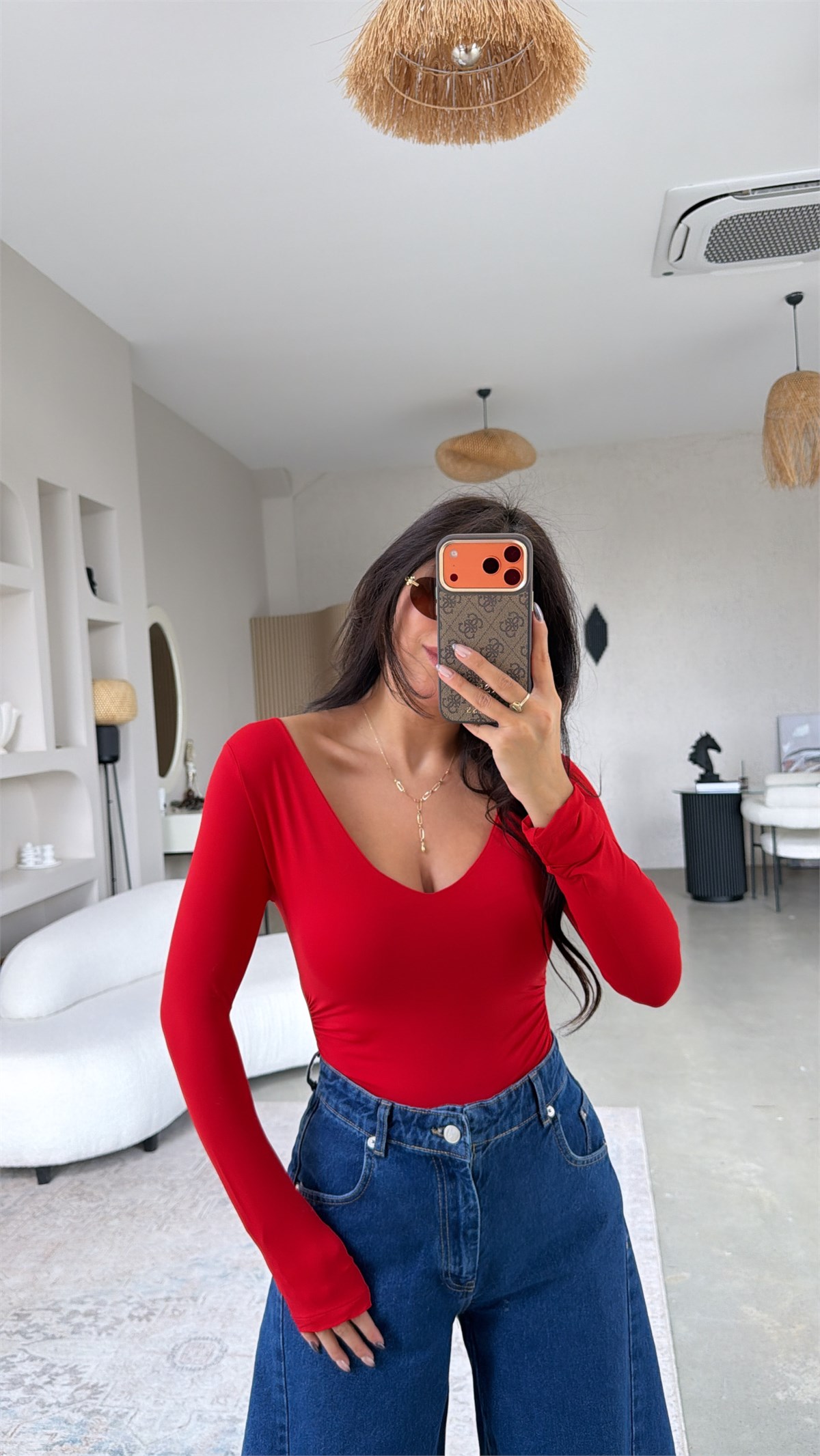 Kırmızı V Yaka Polyamid Bodysuit