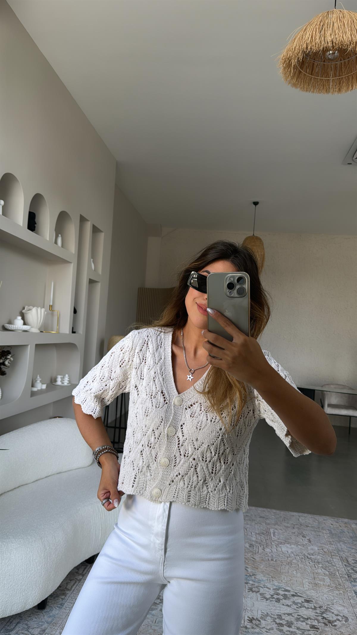 Kısa Kol Düğmeli Ajur Hırka