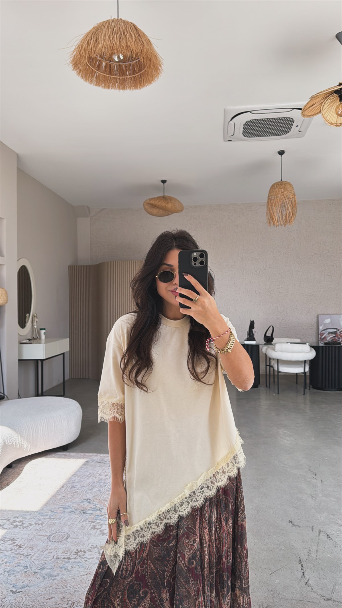 Krem Asimetrik Pamuk Dantelli Tshirt