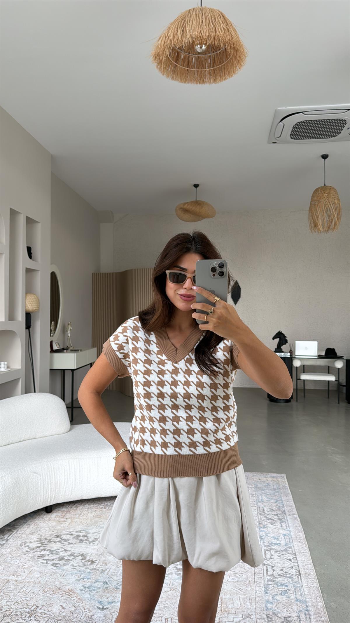 Krem Kahverengi Kazayağı Triko Bluz