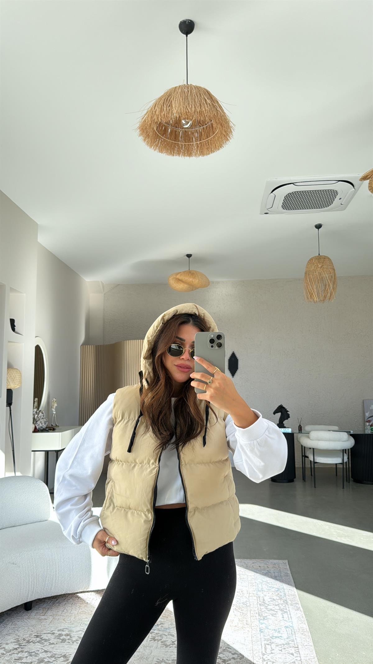 Krem Kısa Şişme Yelek