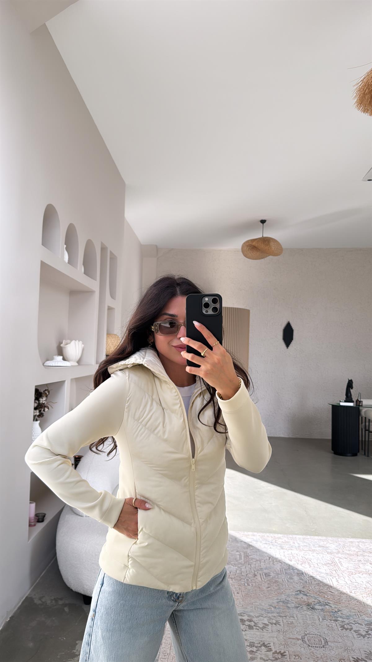 Krem Scuba Detaylı Şişme Mont