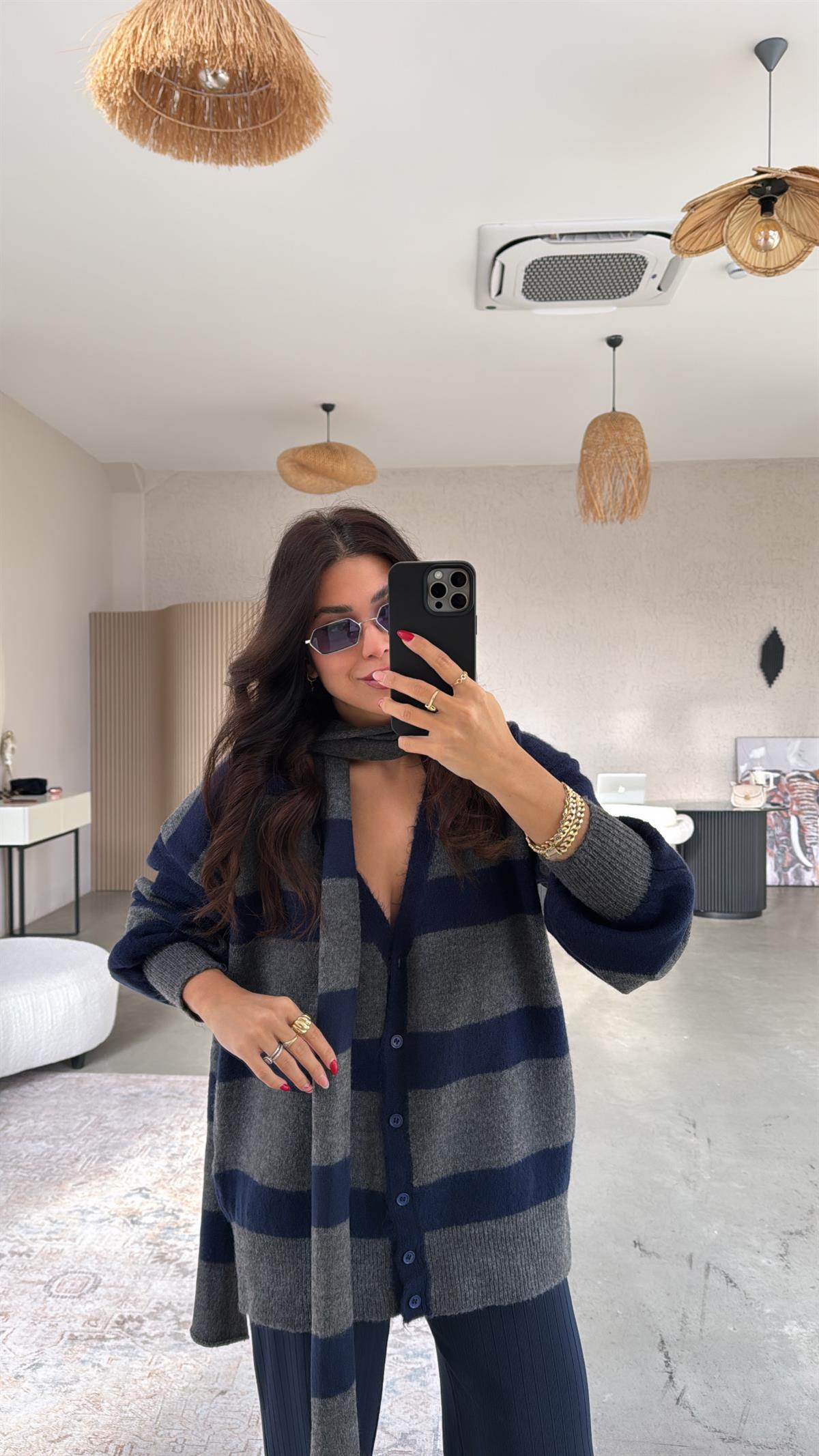 Lacivert Antrasit Şeritli Kendinden Atkılı Yumoş Hırka