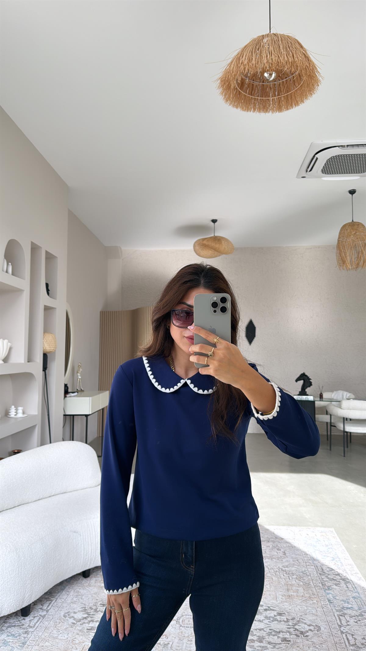 Lacivert Bebek Yakalı Massi Bluz