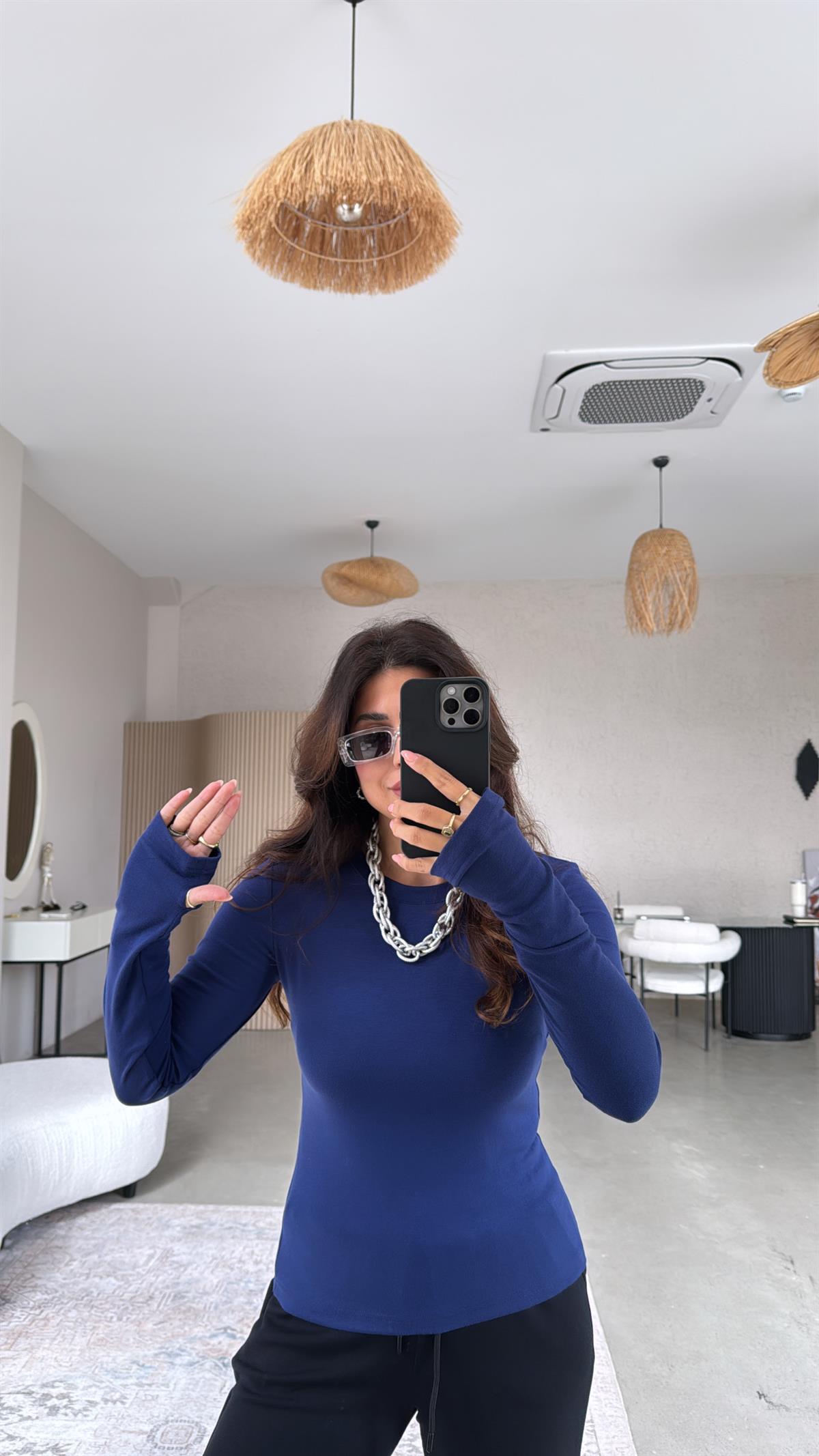 Lacivert Bisiklet Yaka Parmak Geçme Bluz