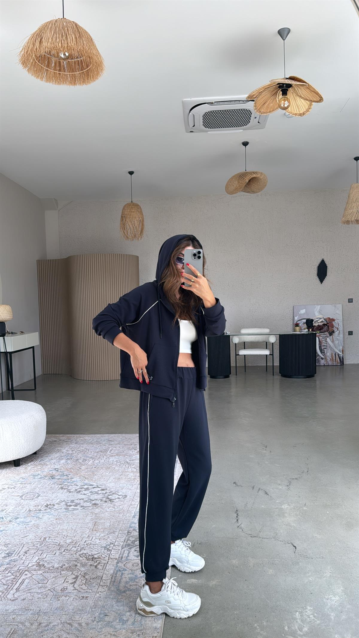 Lacivert Biyeli Club Takım