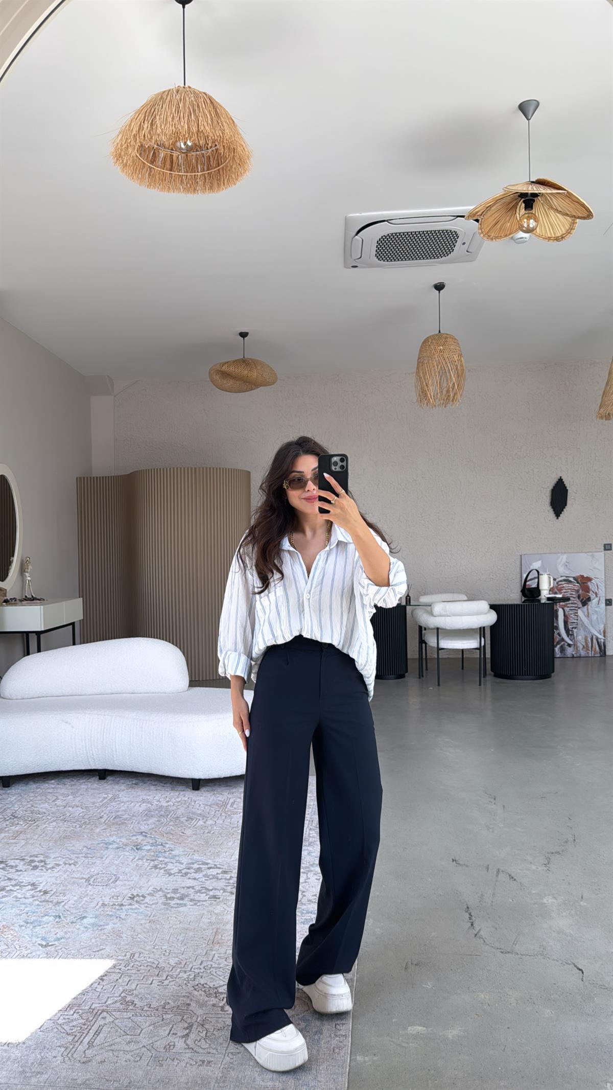 Lacivert Bol Paça Çift Pileli Pantolon