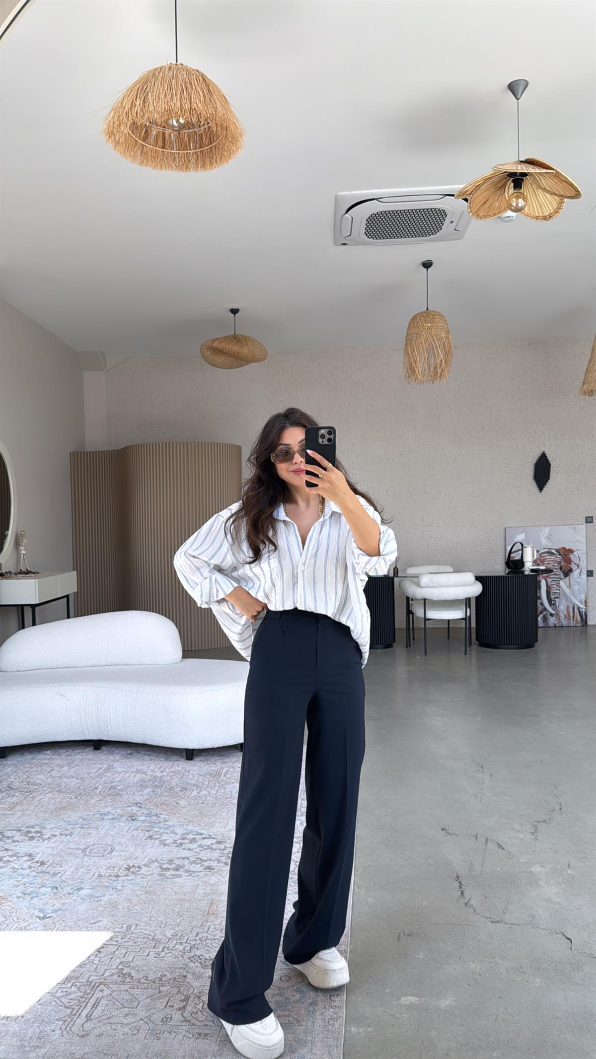 Lacivert Bol Paça Çift Pileli Pantolon