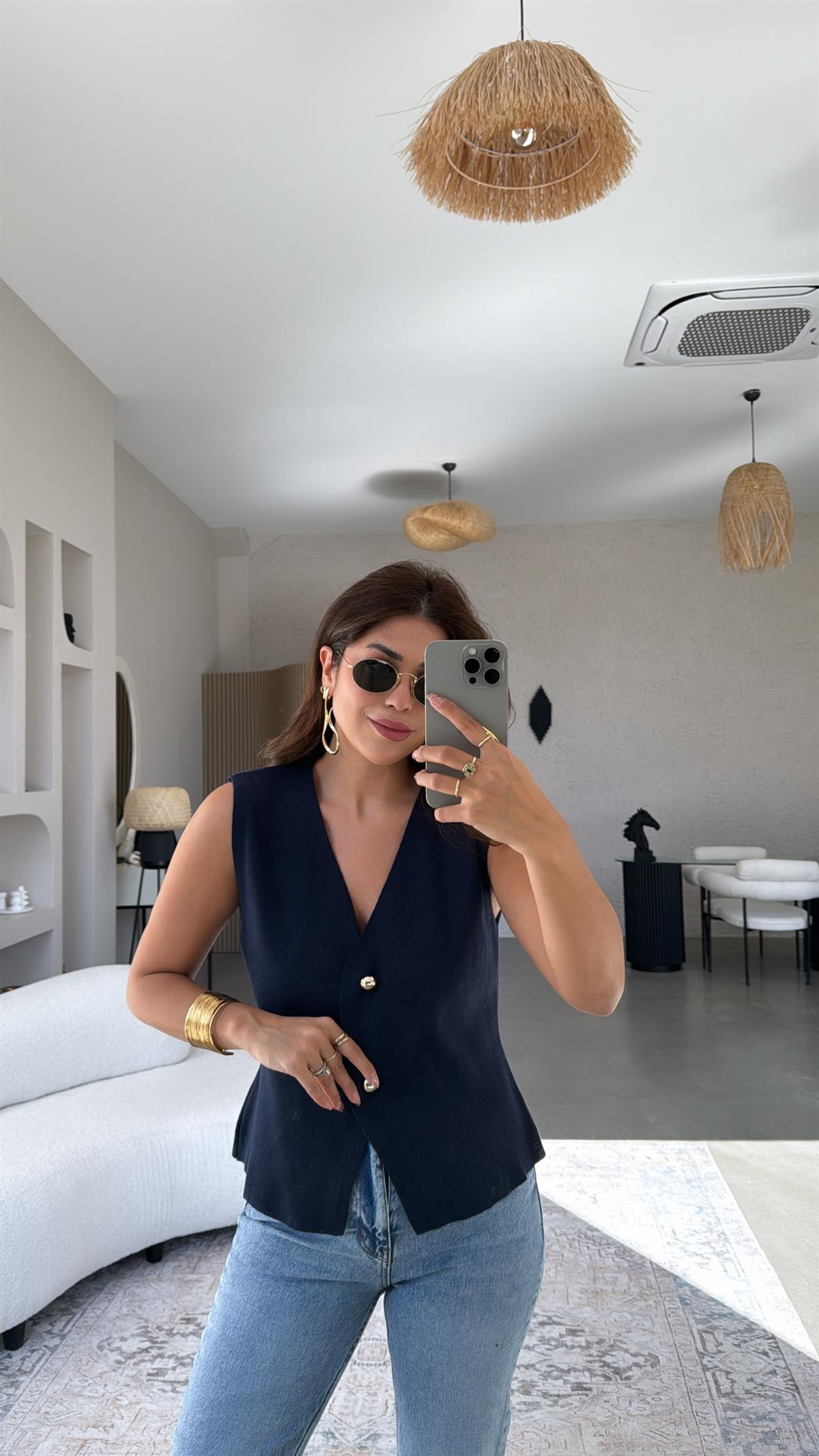 Lacivert Büyük Düğmeli Triko Yelek