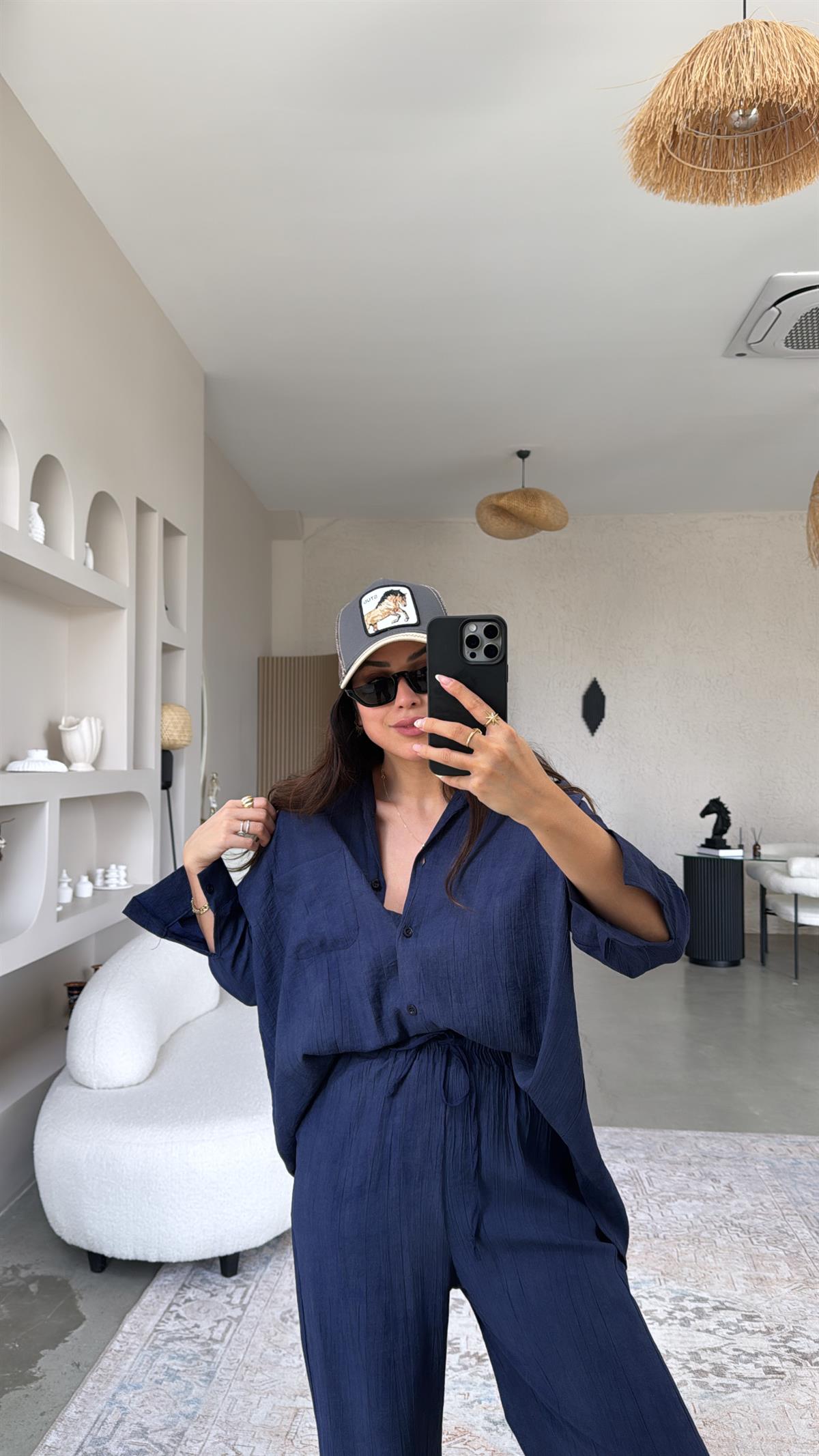 Lacivert Çilek Eskitme Detaylı Takım