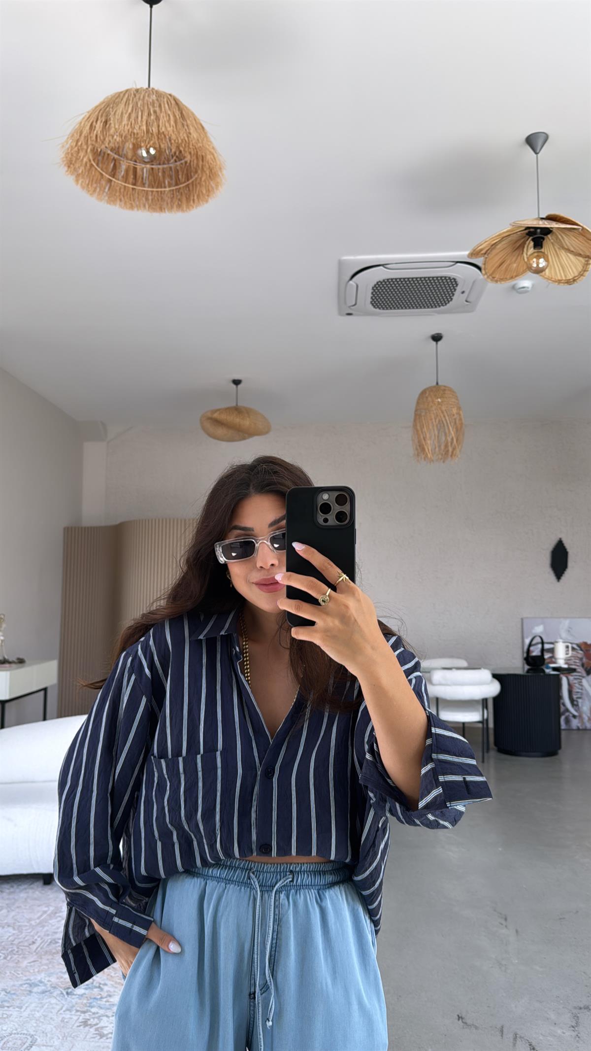 Lacivert Çizgili Kırışık Gömlek