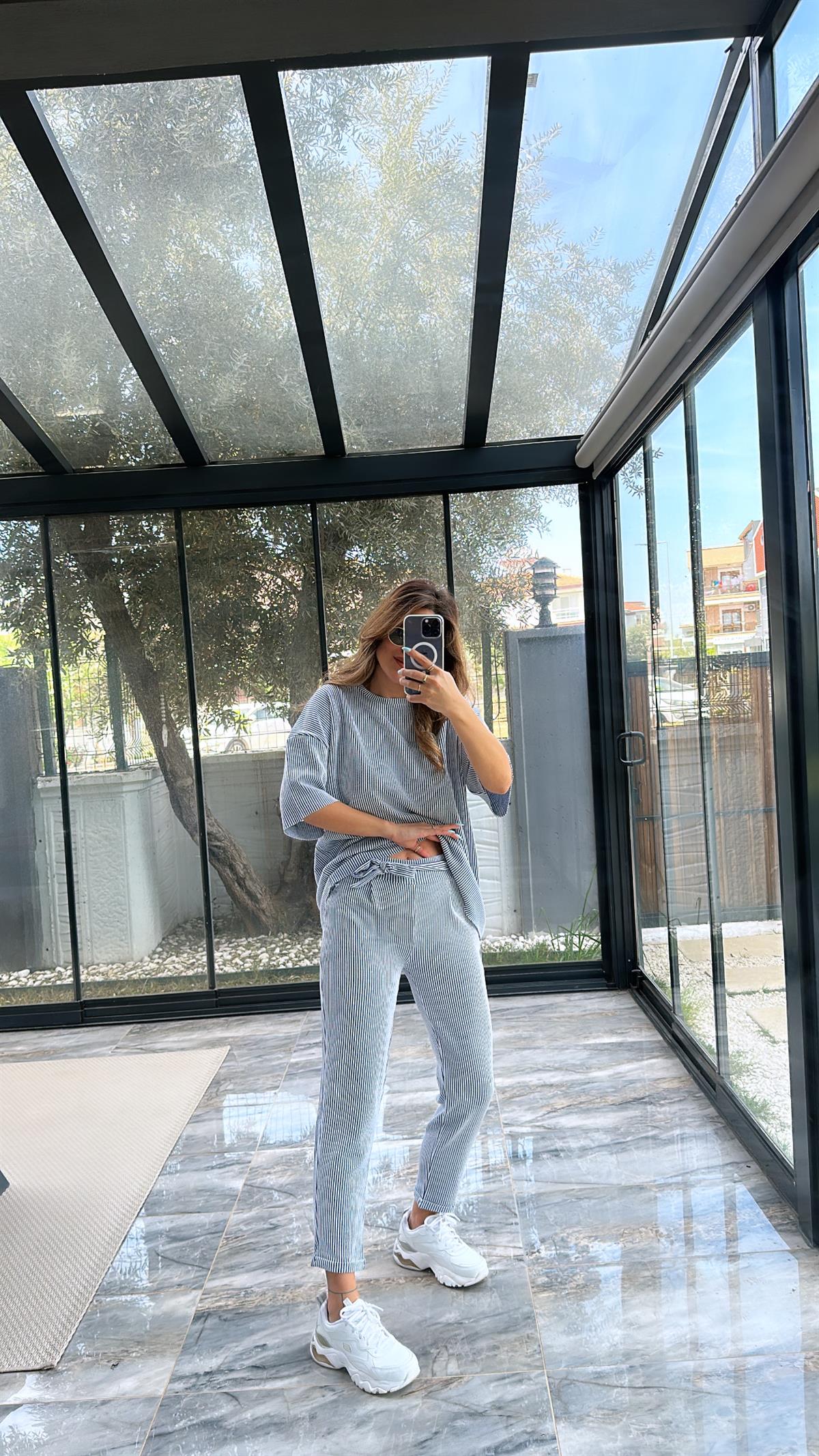 Lacivert Çizgili Premium Takım