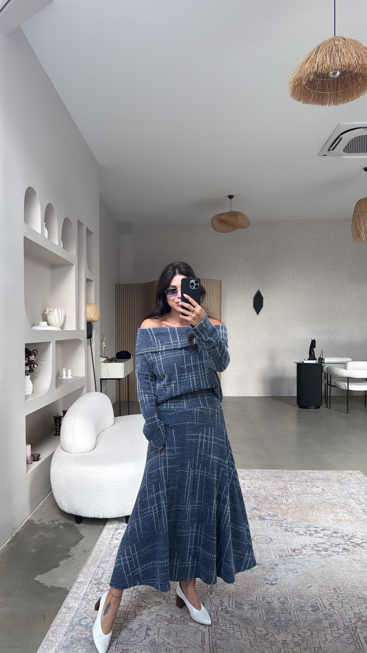 Lacivert Dikey Çizgili Desenli Madonna Yumoş Etekli Takım