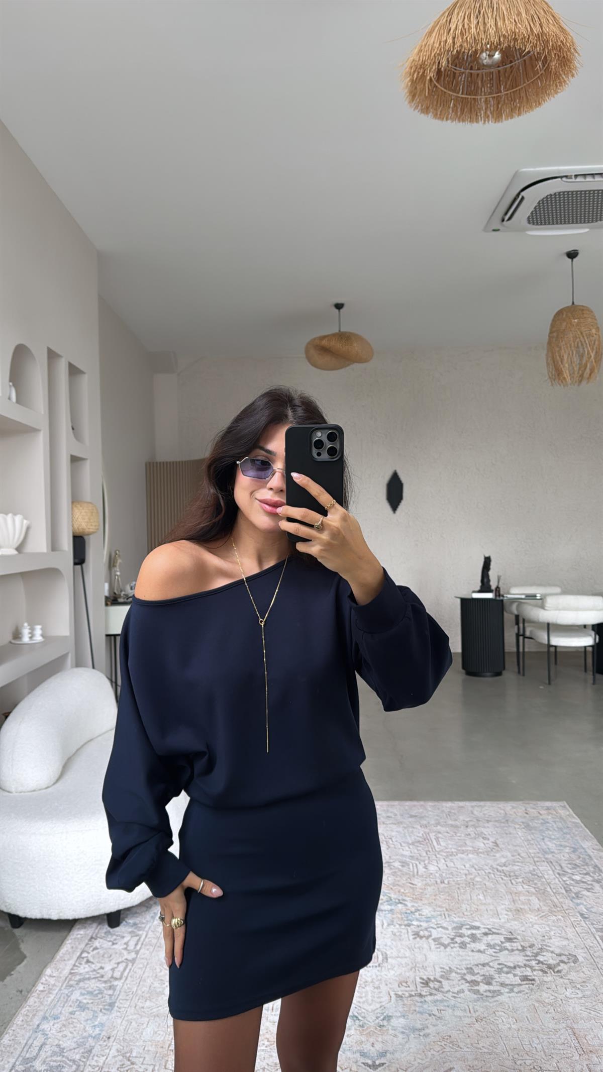 Lacivert Eteği Oturan Modal Elbise
