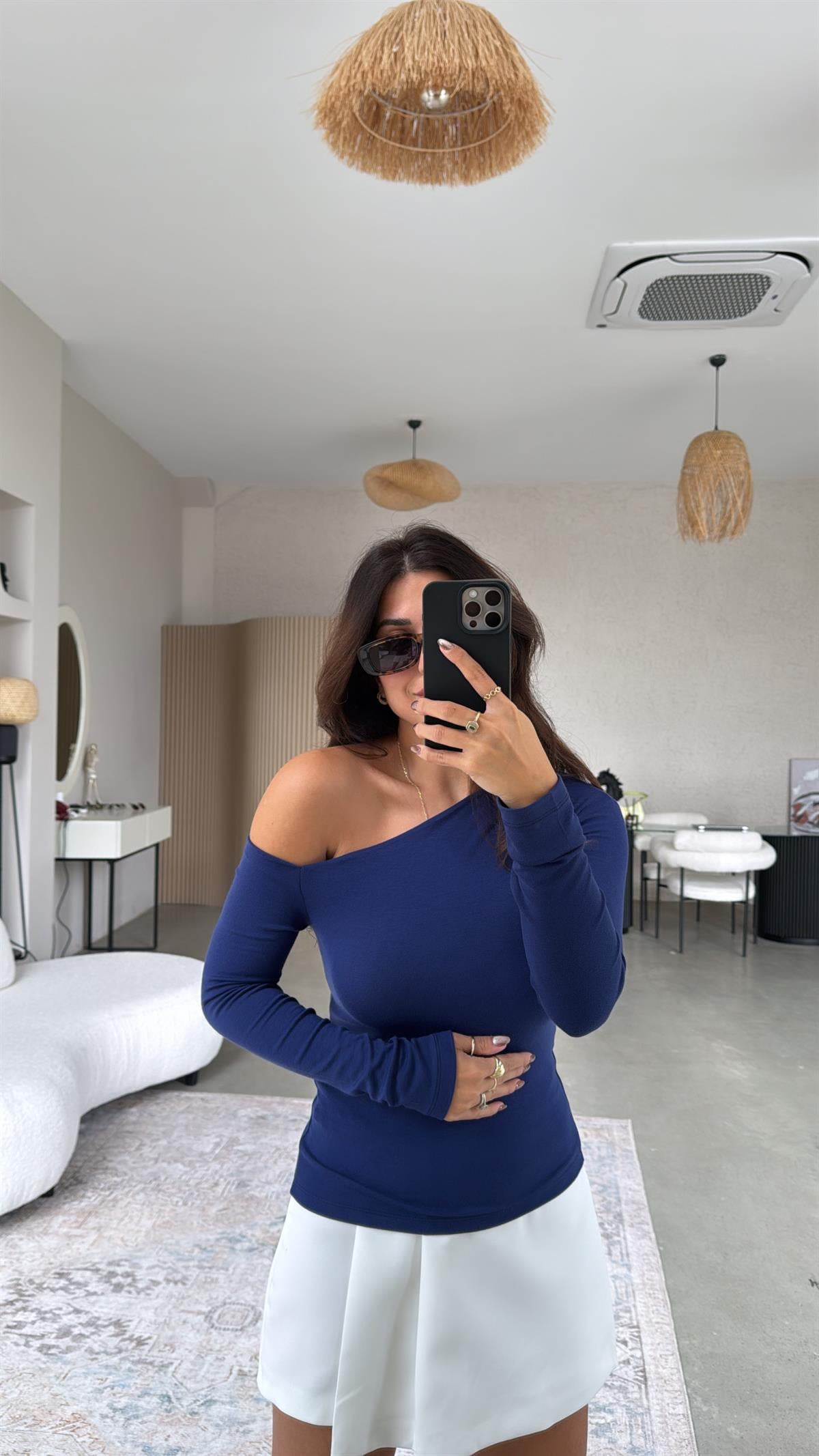 Lacivert İthal Modal Kumaş Omzu Açık Bluz