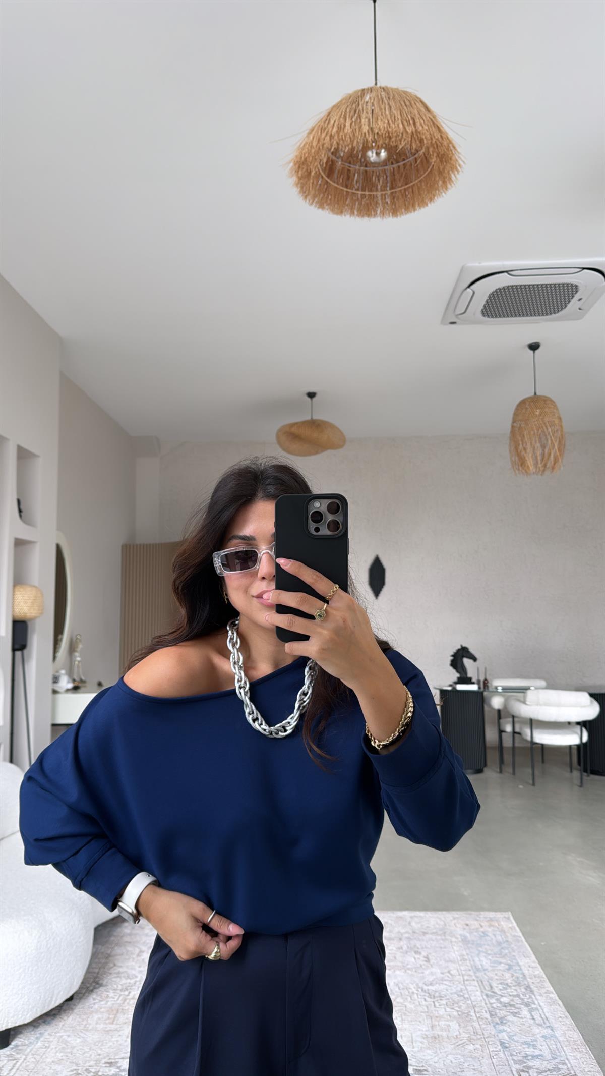 Lacivert Kayık Yaka Modal Sweat Bluz