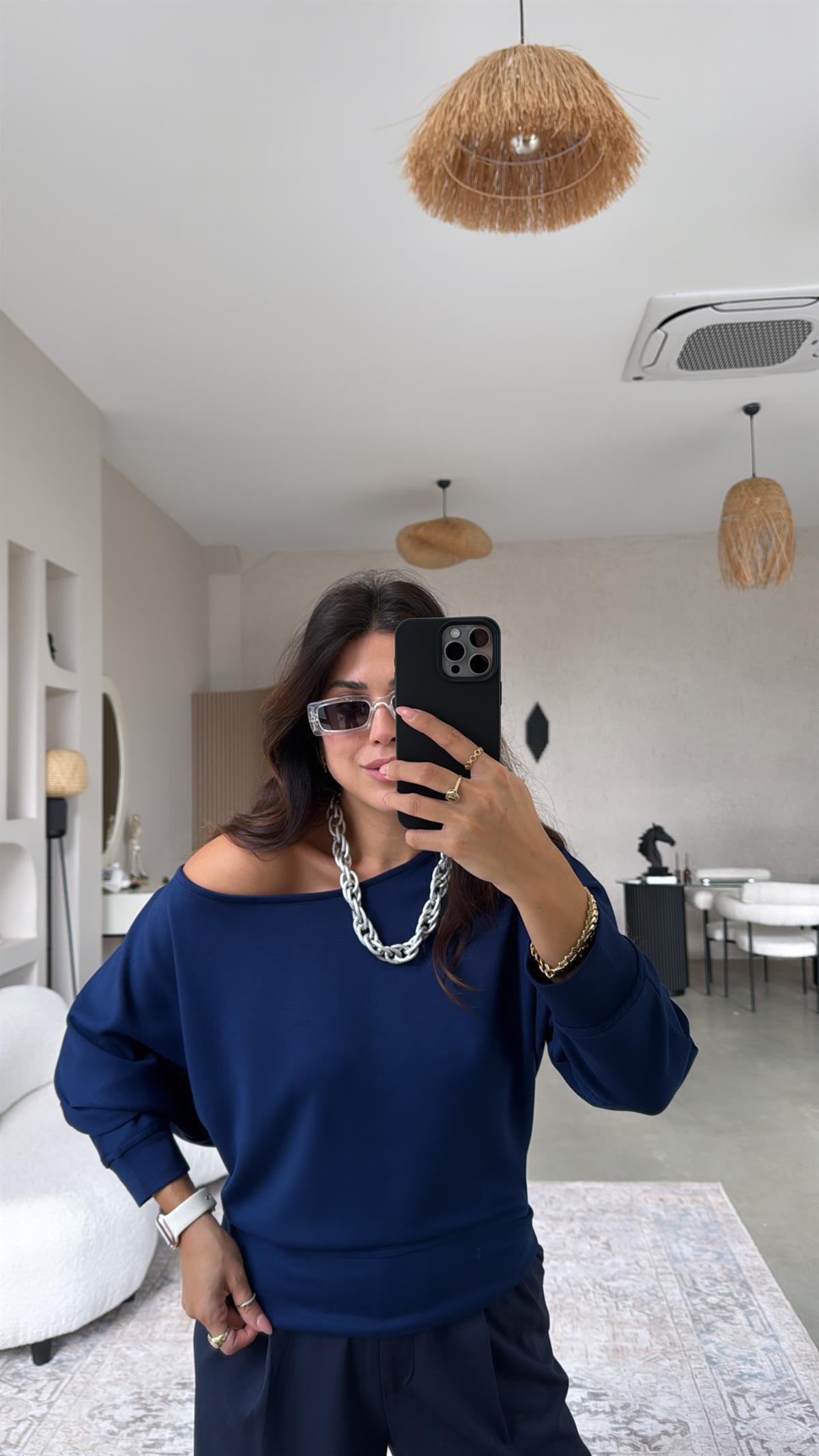 Lacivert Kayık Yaka Modal Sweat Bluz