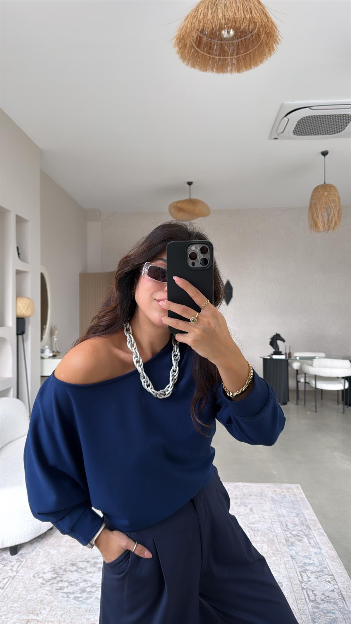 Lacivert Kayık Yaka Modal Sweat Bluz