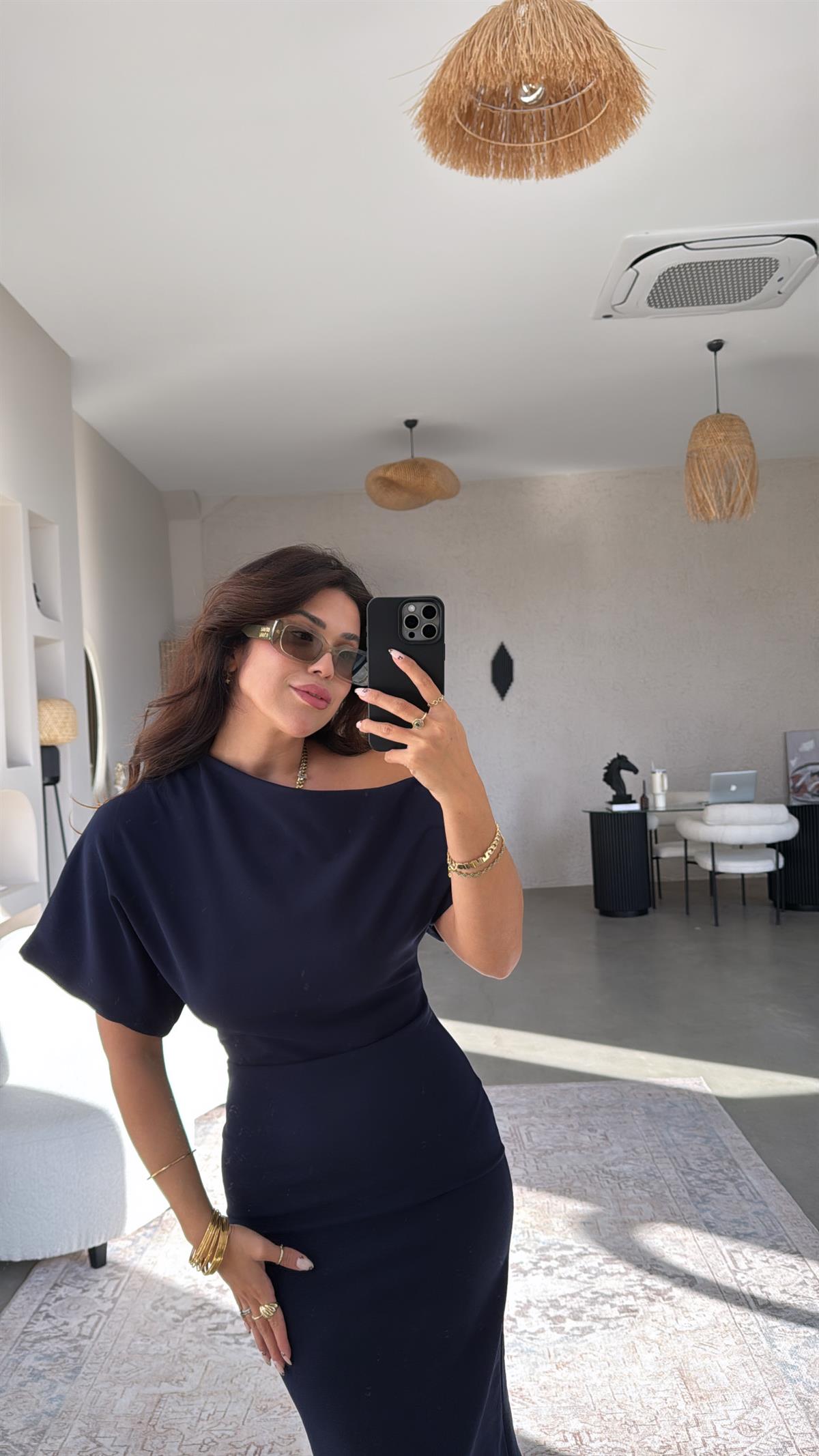 Lacivert Krep Zr Model Omzu Açık Elbise
